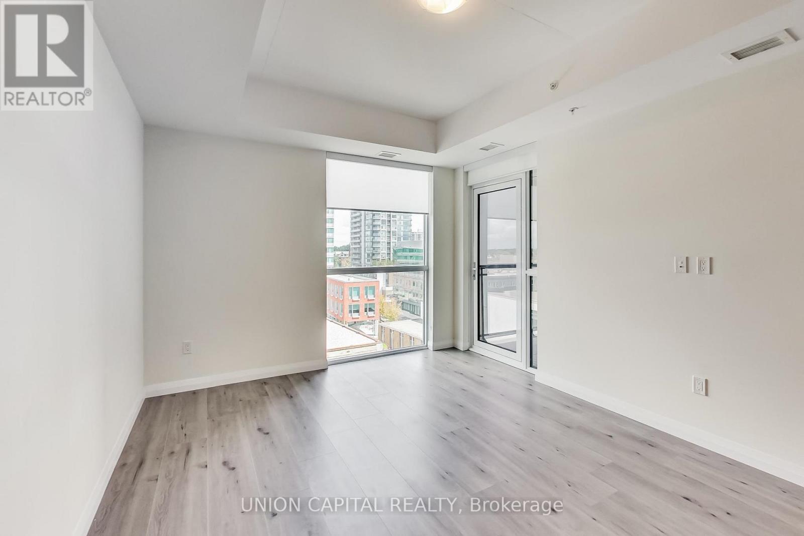 801 - 60 Charles Street W, Kitchener, Ontario  N2G 0C9 - Photo 12 - X12683522