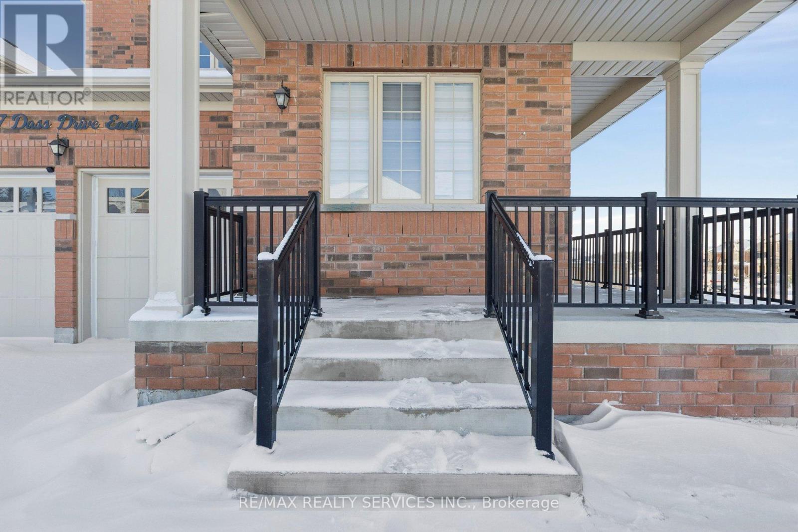 47 Dass Drive E, Centre Wellington, Ontario  N1M 0H1 - Photo 4 - X12689588