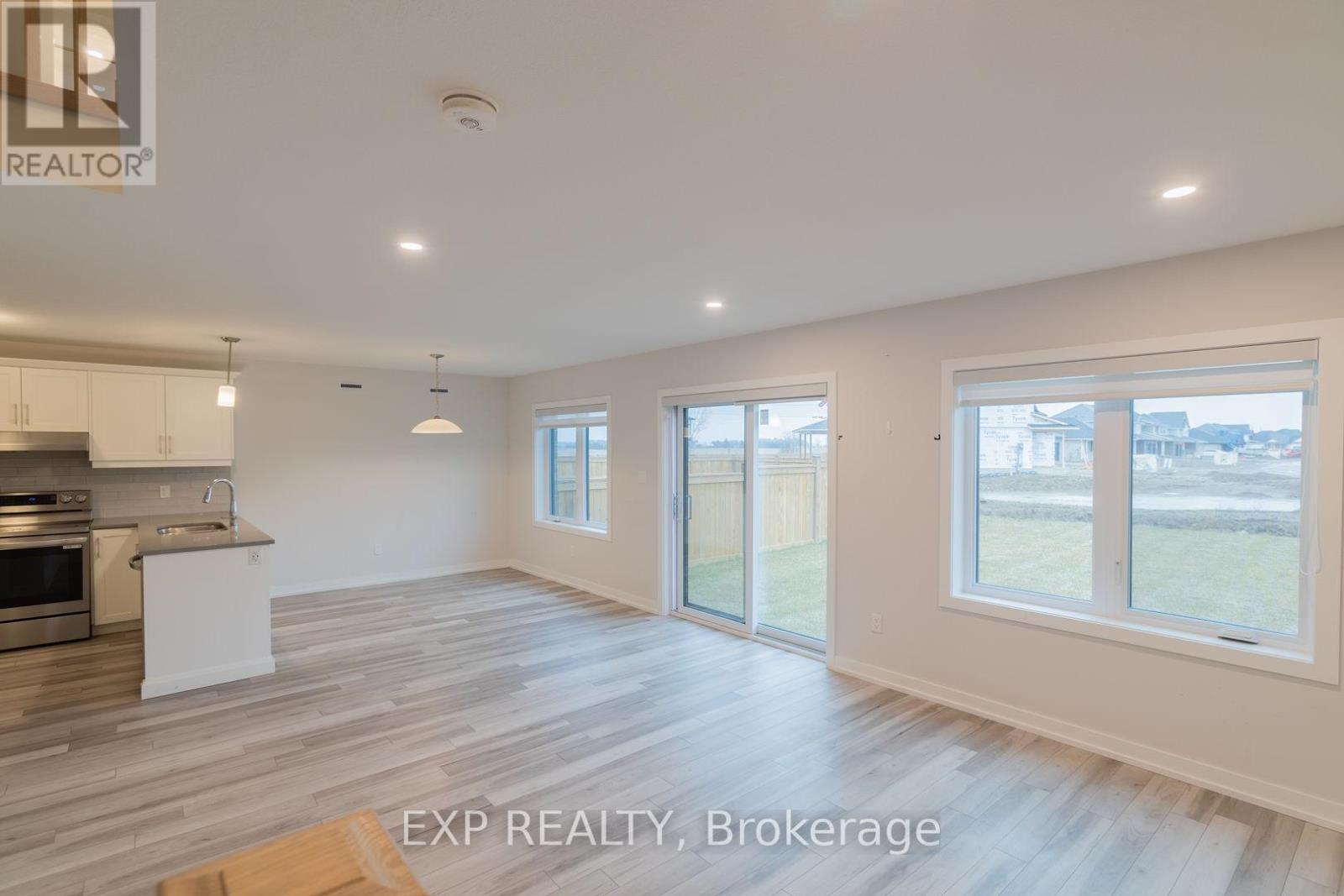 150 Empire Parkway, St. Thomas, Ontario  N5P 0P1 - Photo 7 - X12689592