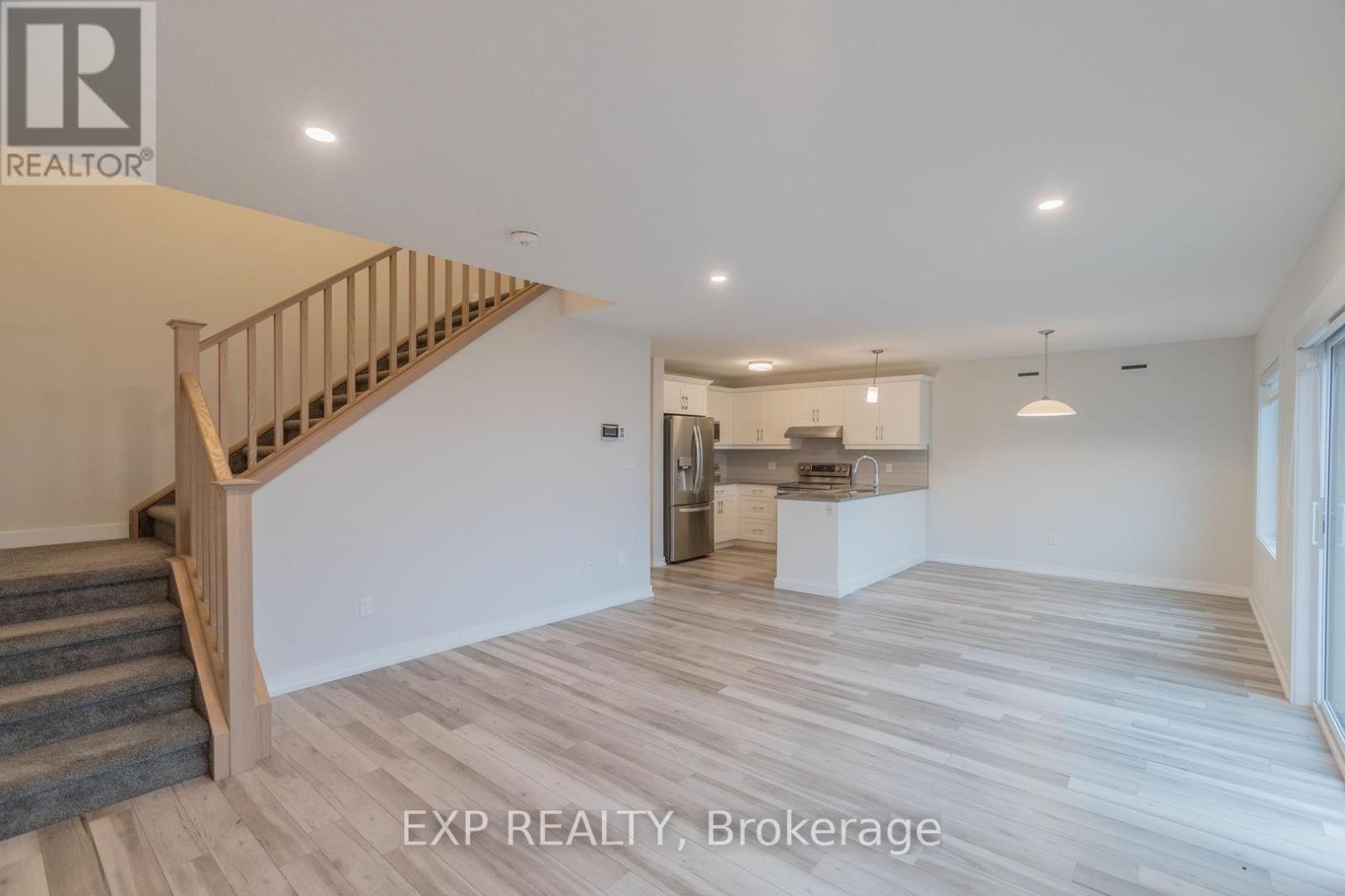 150 Empire Parkway, St. Thomas, Ontario  N5P 0P1 - Photo 8 - X12689592