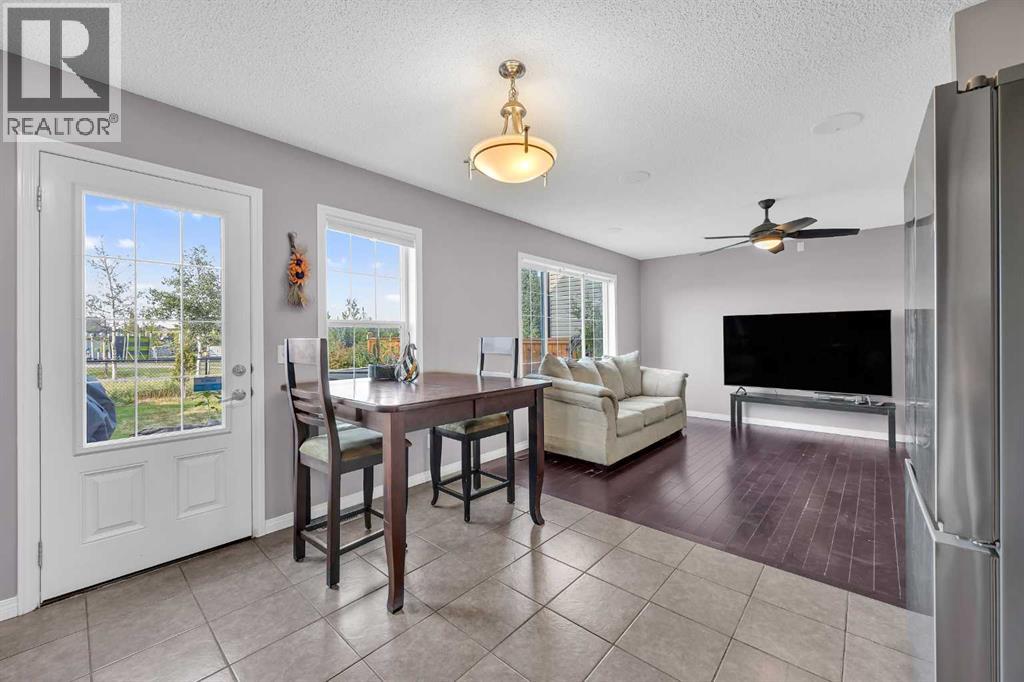 126 Windstone Avenue Sw, Airdrie, Alberta  T4B 3R3 - Photo 8 - A2273795