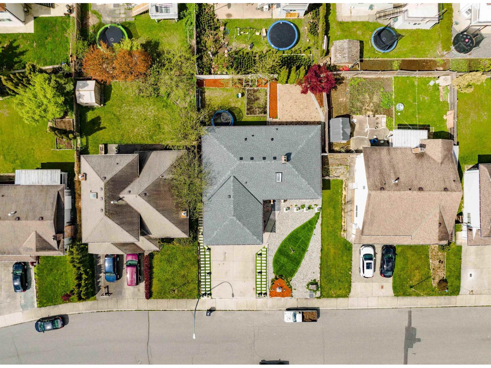 3097 Goldfinch Street, Abbotsford, British Columbia  V2T 5J4 - Photo 13 - R3078234