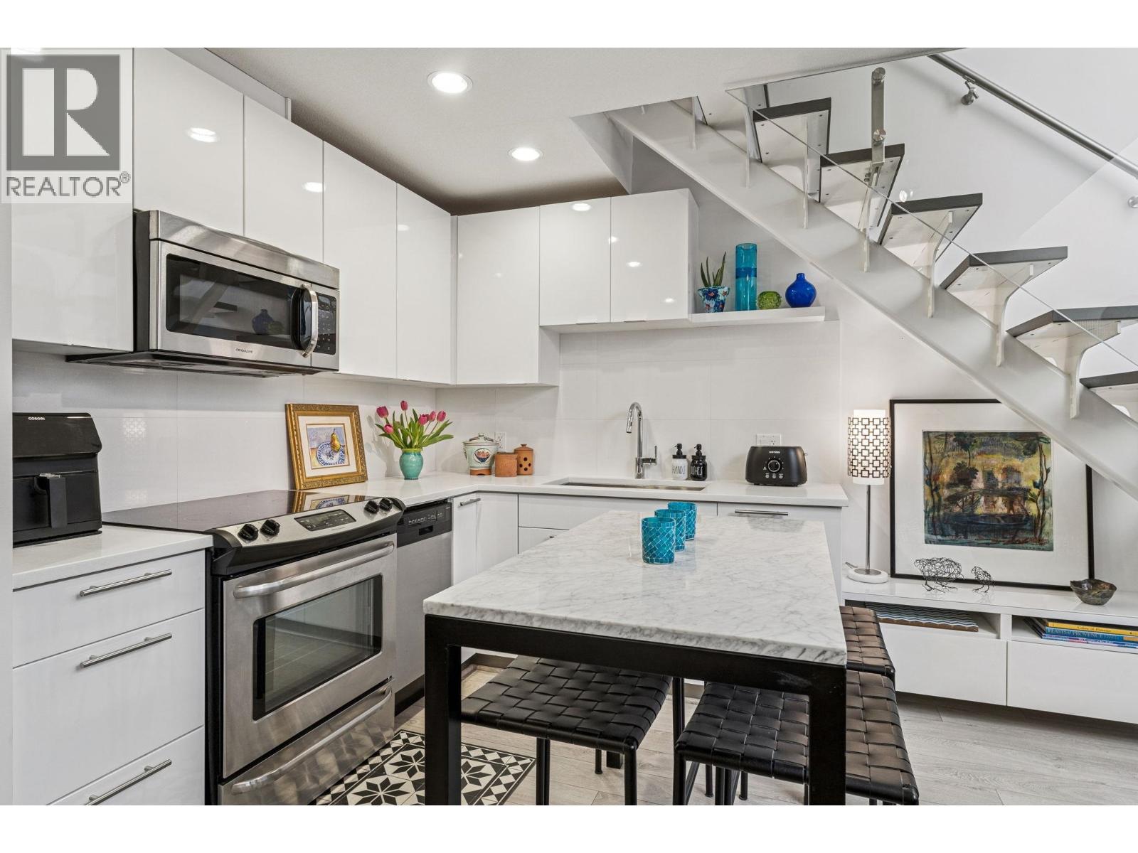 603 733 W 3rd Street, North Vancouver, British Columbia  V7M 0C8 - Photo 12 - R3078163