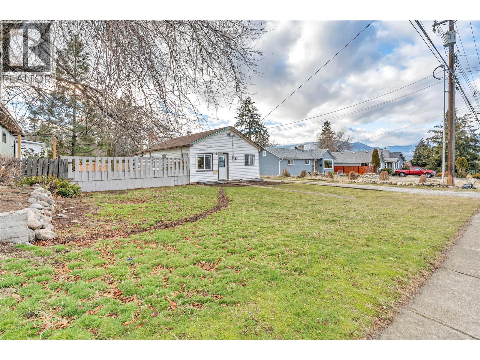 1190 Penticton Avenue, penticton, British Columbia