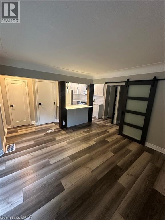 159 E 32nd Street Unit# Upper, Hamilton, Ontario  L8V 3S1 - Photo 3 - 40798042