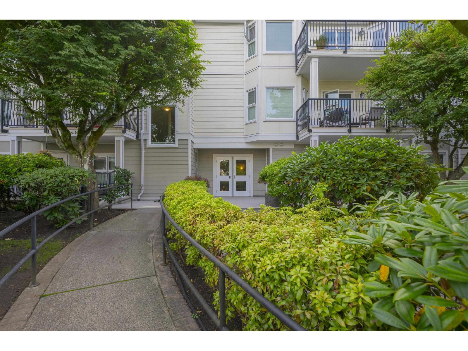 208 10320 156 Street, Surrey, British Columbia  V3R 4L8 - Photo 23 - R3056156