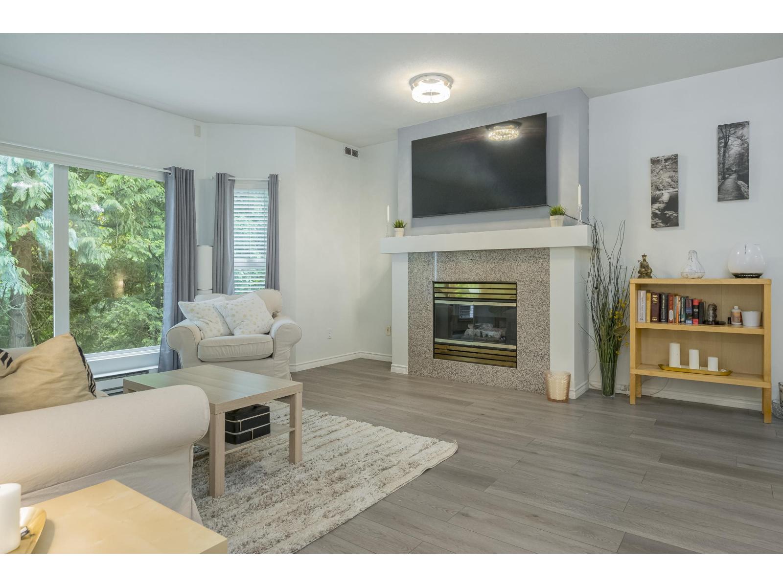 208 10320 156 Street, Surrey, British Columbia  V3R 4L8 - Photo 5 - R3056156