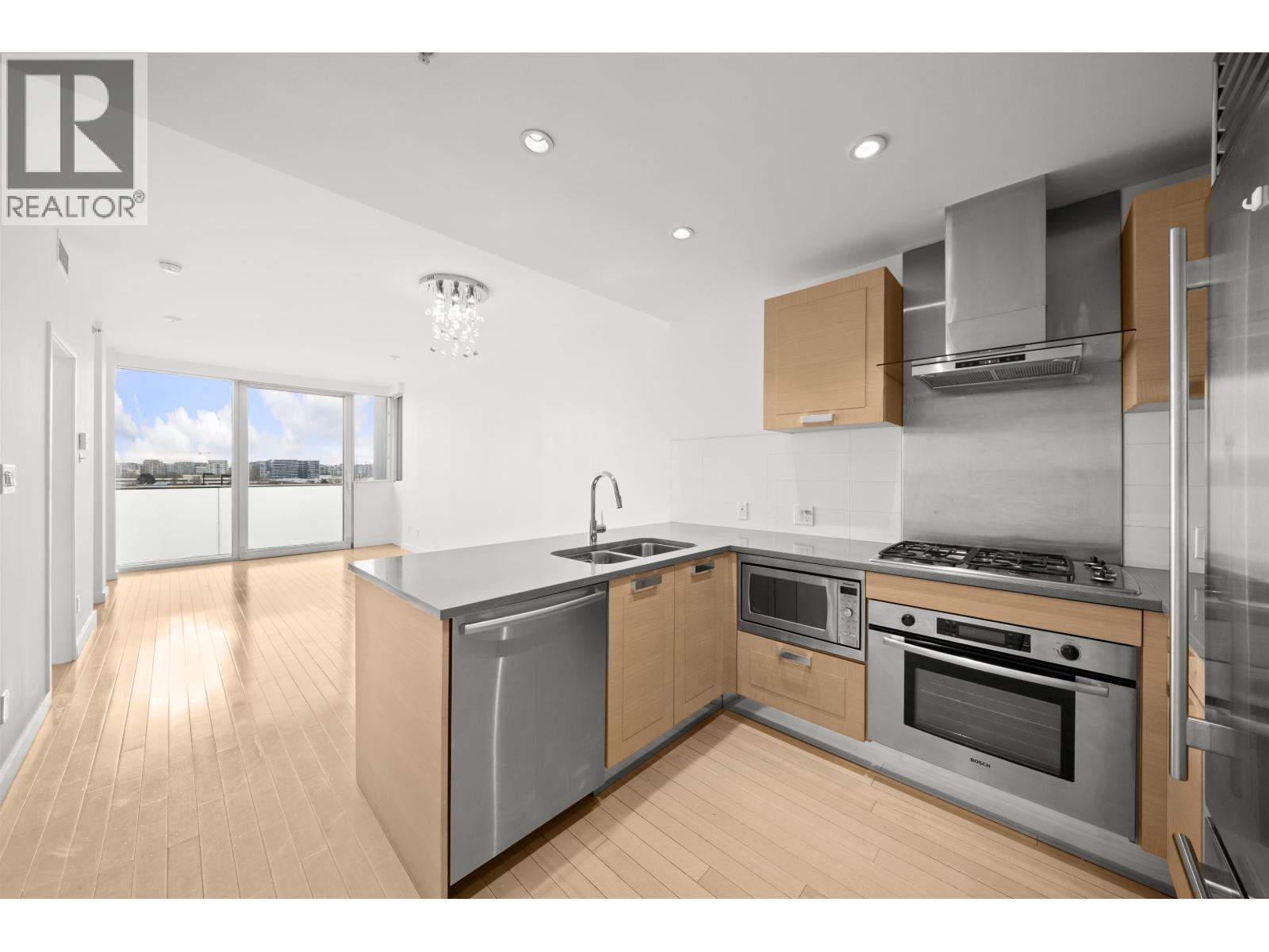 725 8080 Cambie Road, Richmond, British Columbia  V6X 0C1 - Photo 7 - R3078409