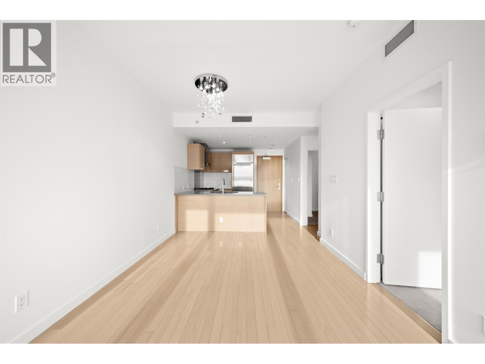 725 8080 Cambie Road, Richmond, British Columbia  V6X 0C1 - Photo 11 - R3078409