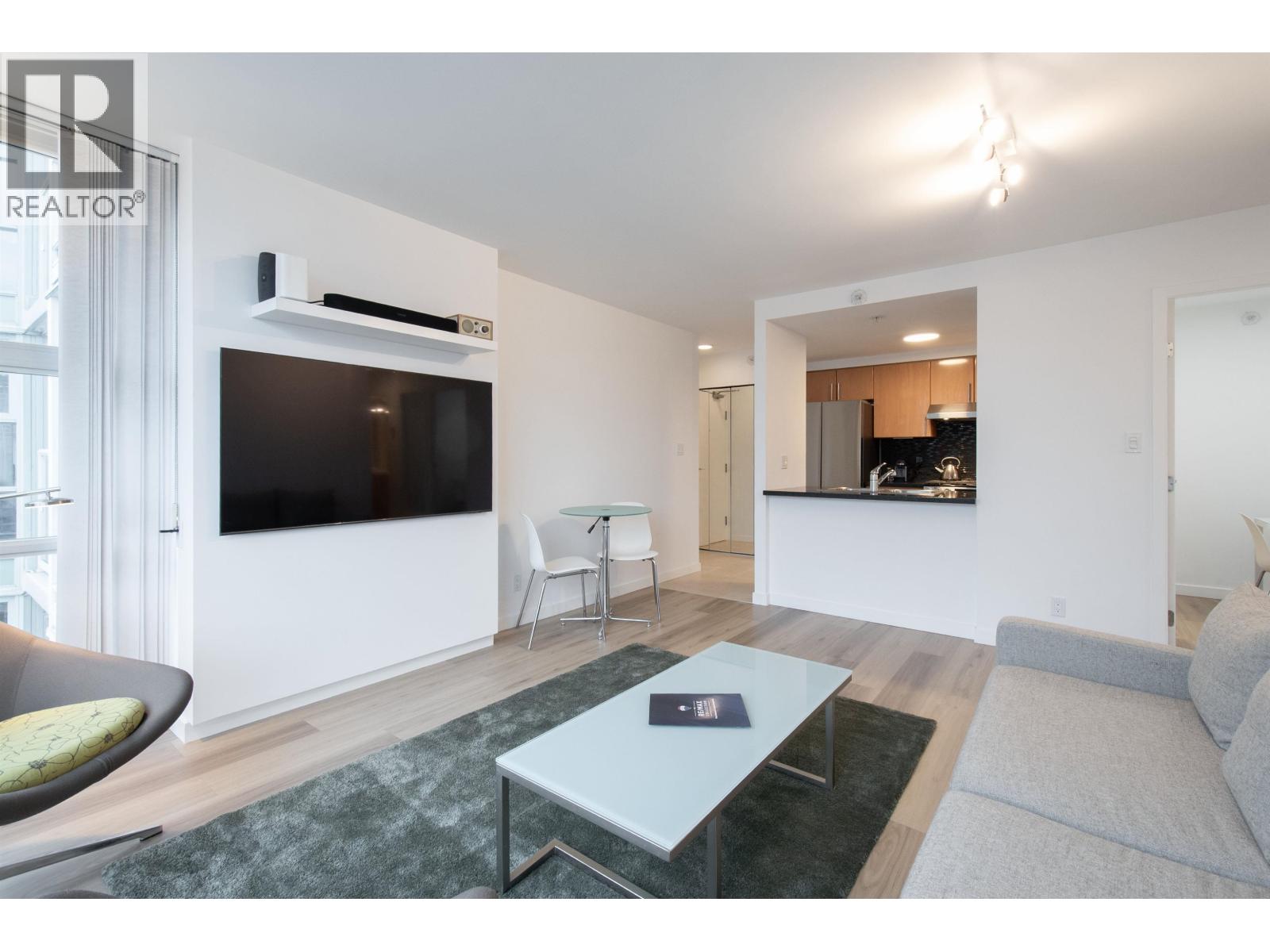 2105 193 Aquarius Mews, Vancouver, British Columbia  V6Z 2Z2 - Photo 11 - R3078615