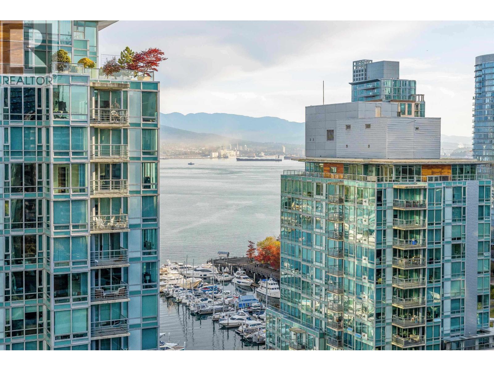 2101 1499 W Pender Street, Vancouver, British Columbia  V6G 0A7 - Photo 9 - R3078626