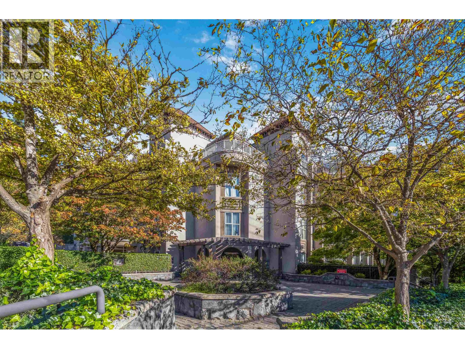 402 1128 Sixth Avenue, New Westminster, British Columbia  V3M 6V8 - Photo 3 - R3078633