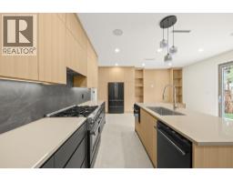 <div class="price">$1,788,888</div> 1 2091 E 20th Avenue, Vancouver<br><div style="margin-bottom:8px;"><small>Oakwyn Realty Ltd.</small></div><div class='bed_bath'>3 Bed | 4 Bath</div>