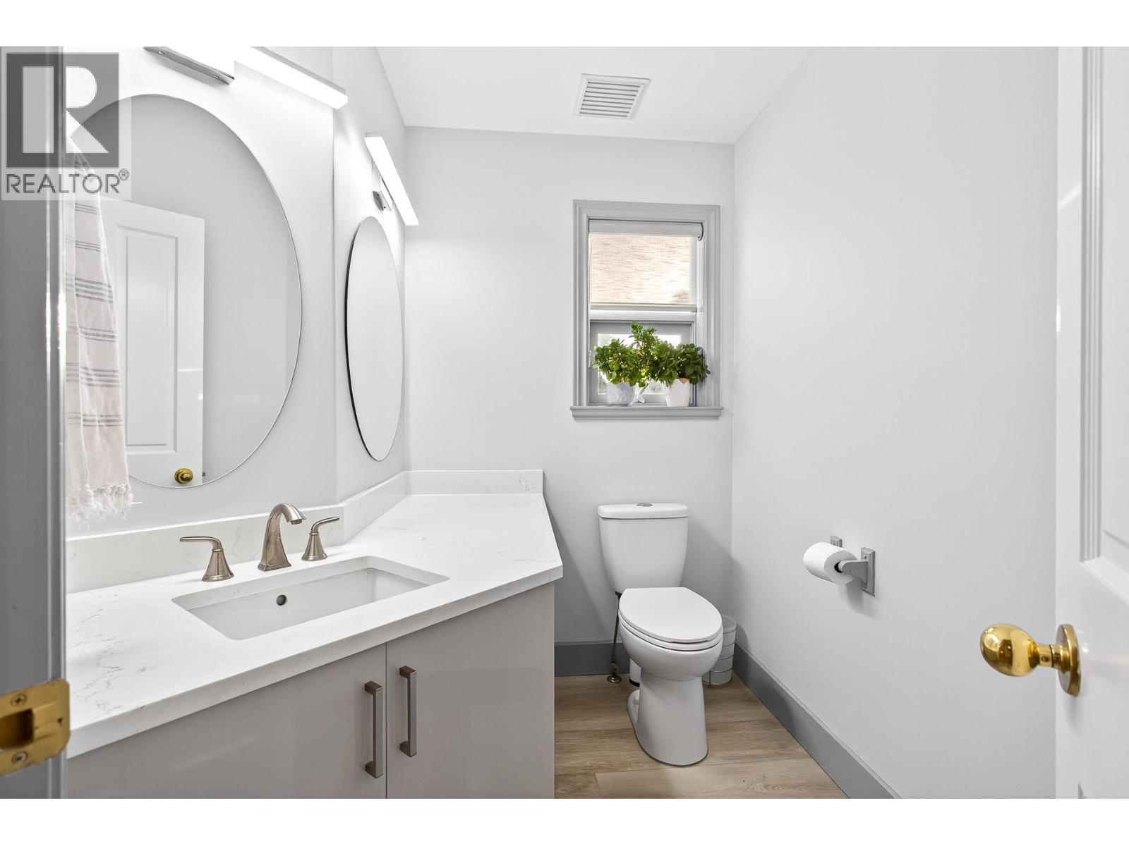 2271 Sorrento Drive, Coquitlam, British Columbia  V3K 6P4 - Photo 13 - R3078630