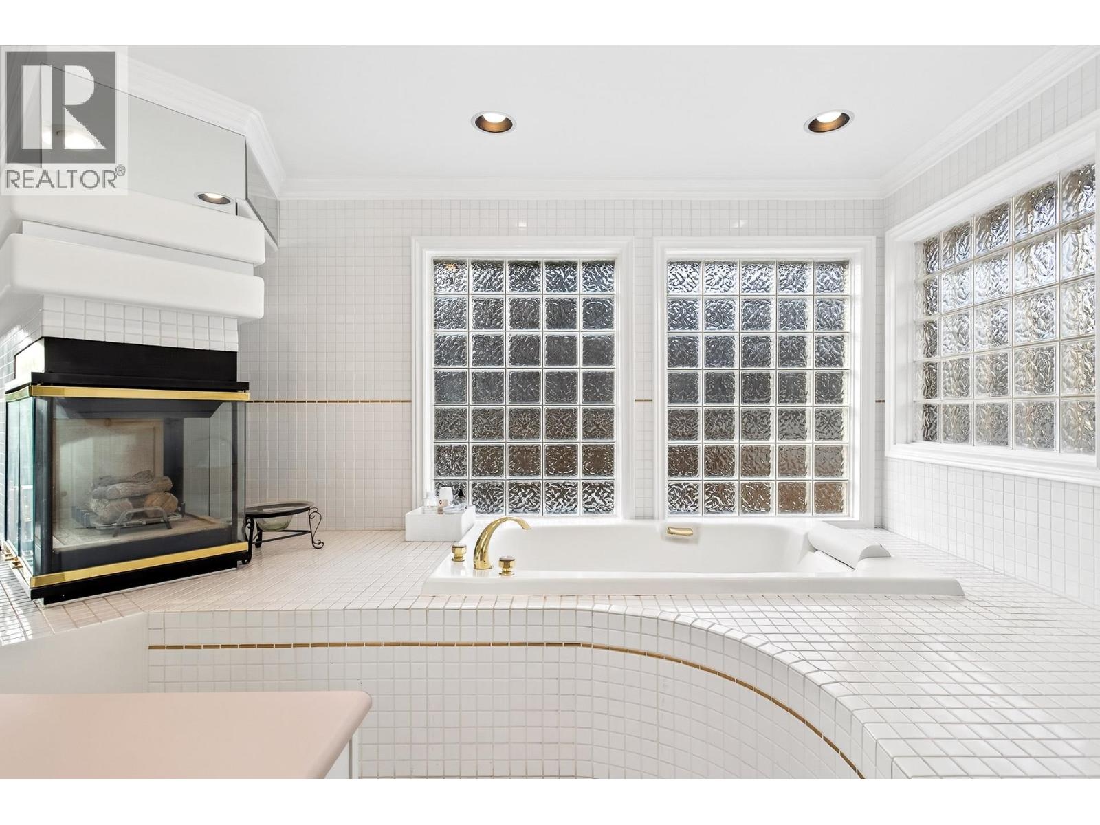 2271 Sorrento Drive, Coquitlam, British Columbia  V3K 6P4 - Photo 21 - R3078630