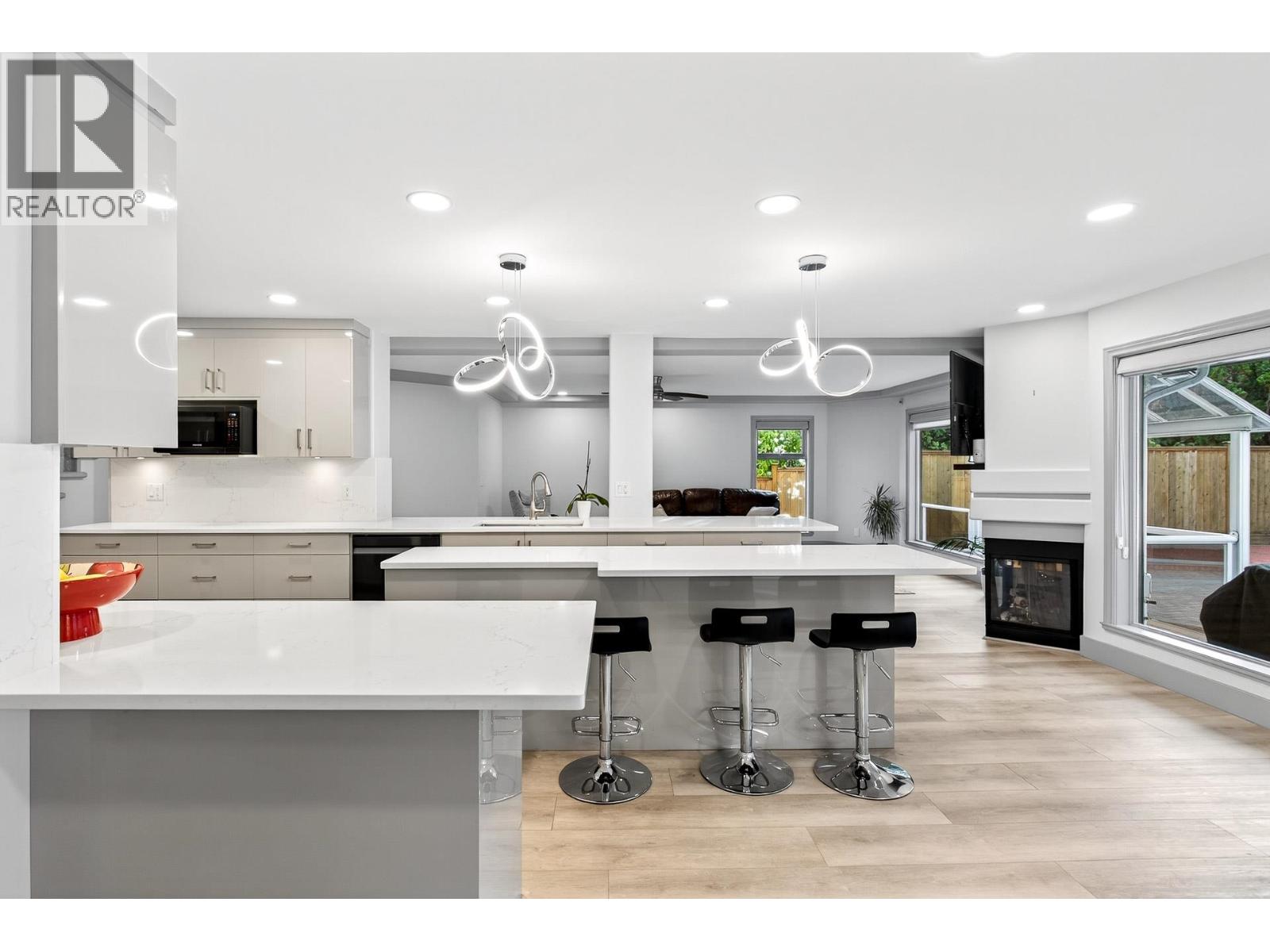 2271 Sorrento Drive, Coquitlam, British Columbia  V3K 6P4 - Photo 6 - R3078630