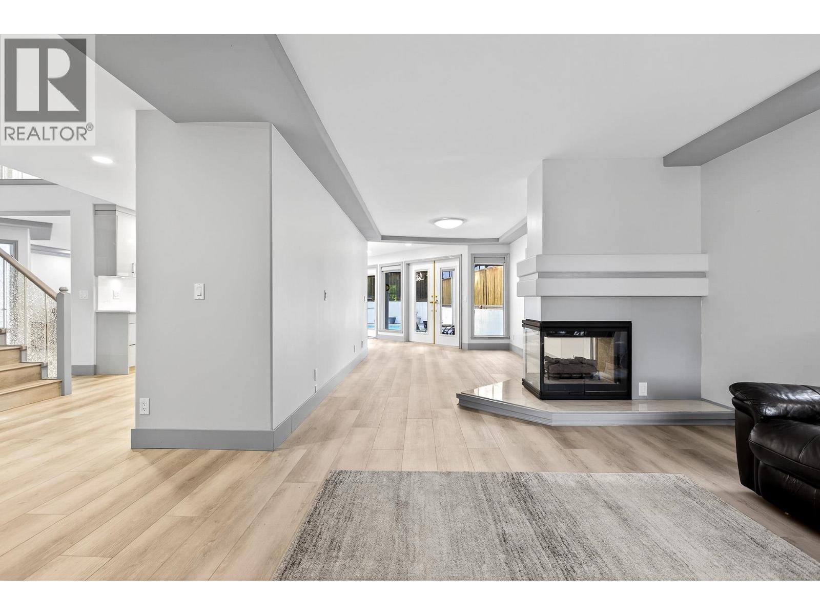 2271 Sorrento Drive, Coquitlam, British Columbia  V3K 6P4 - Photo 9 - R3078630