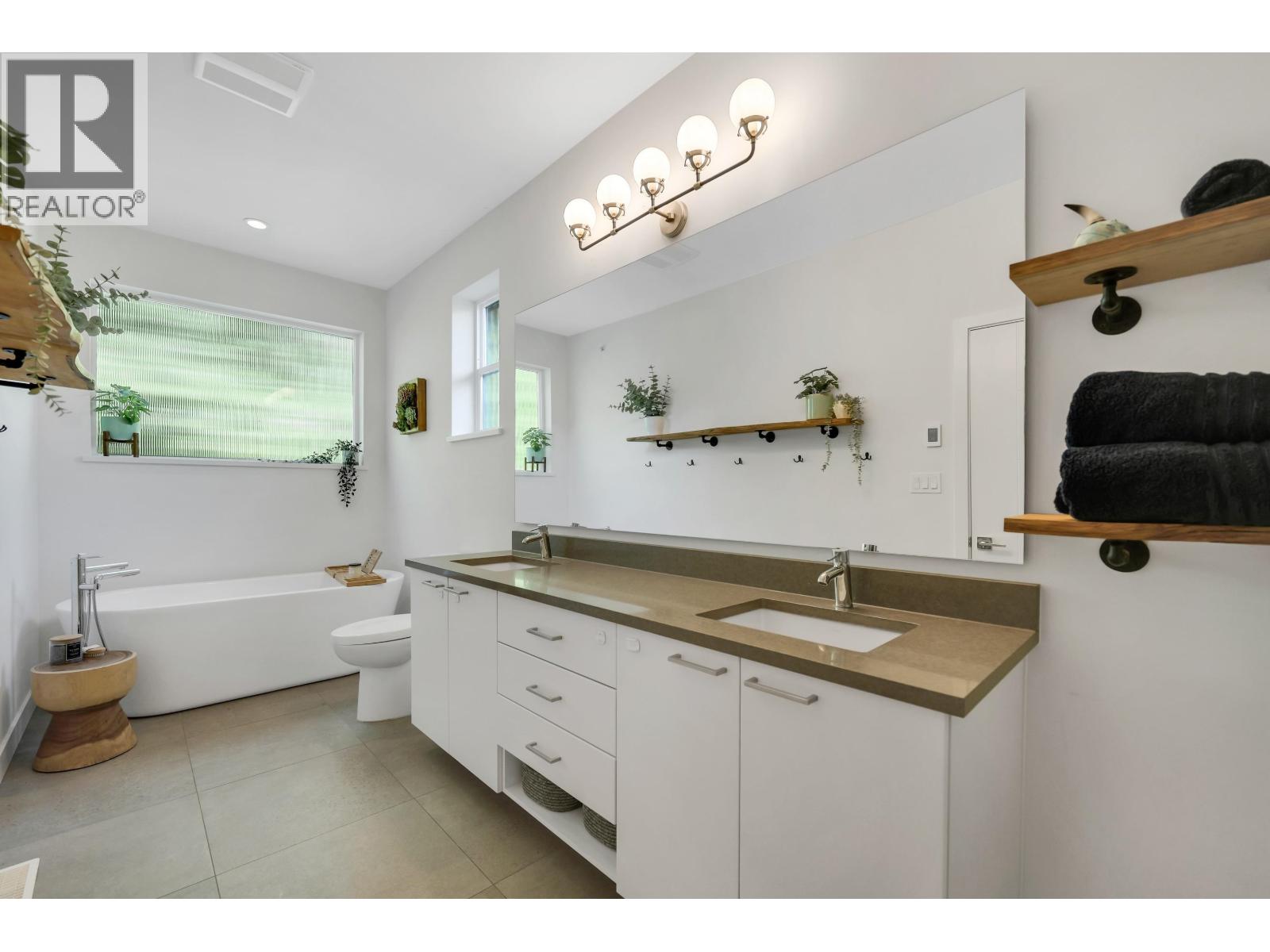 39349 Falcon Crescent, Squamish, British Columbia  V8B 0Y9 - Photo 24 - R3078634