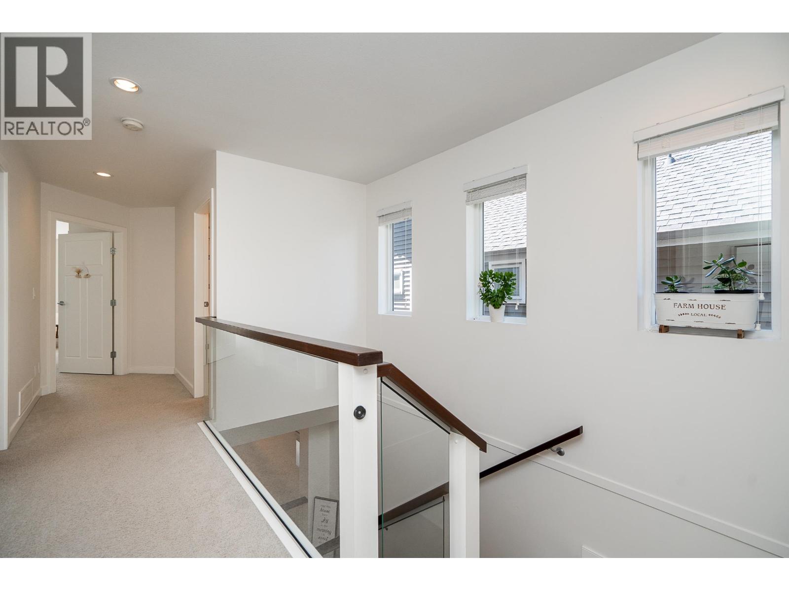 3381 Watkins Avenue, Coquitlam, British Columbia  V3E 0B3 - Photo 13 - R3078680