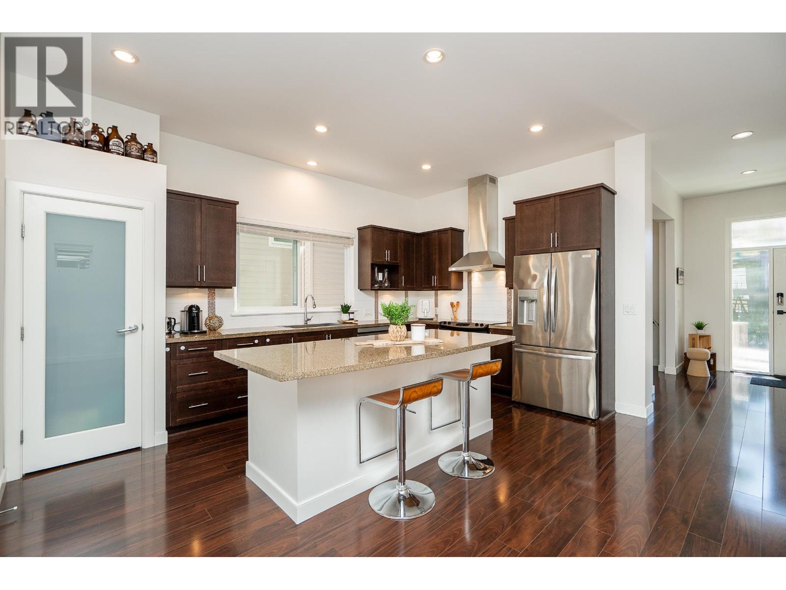 3381 Watkins Avenue, Coquitlam, British Columbia  V3E 0B3 - Photo 4 - R3078680