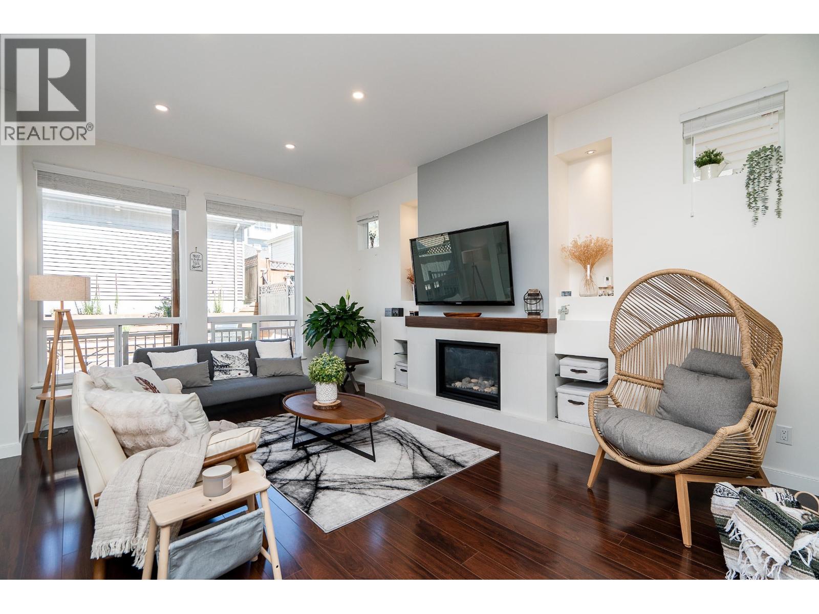 3381 Watkins Avenue, Coquitlam, British Columbia  V3E 0B3 - Photo 7 - R3078680