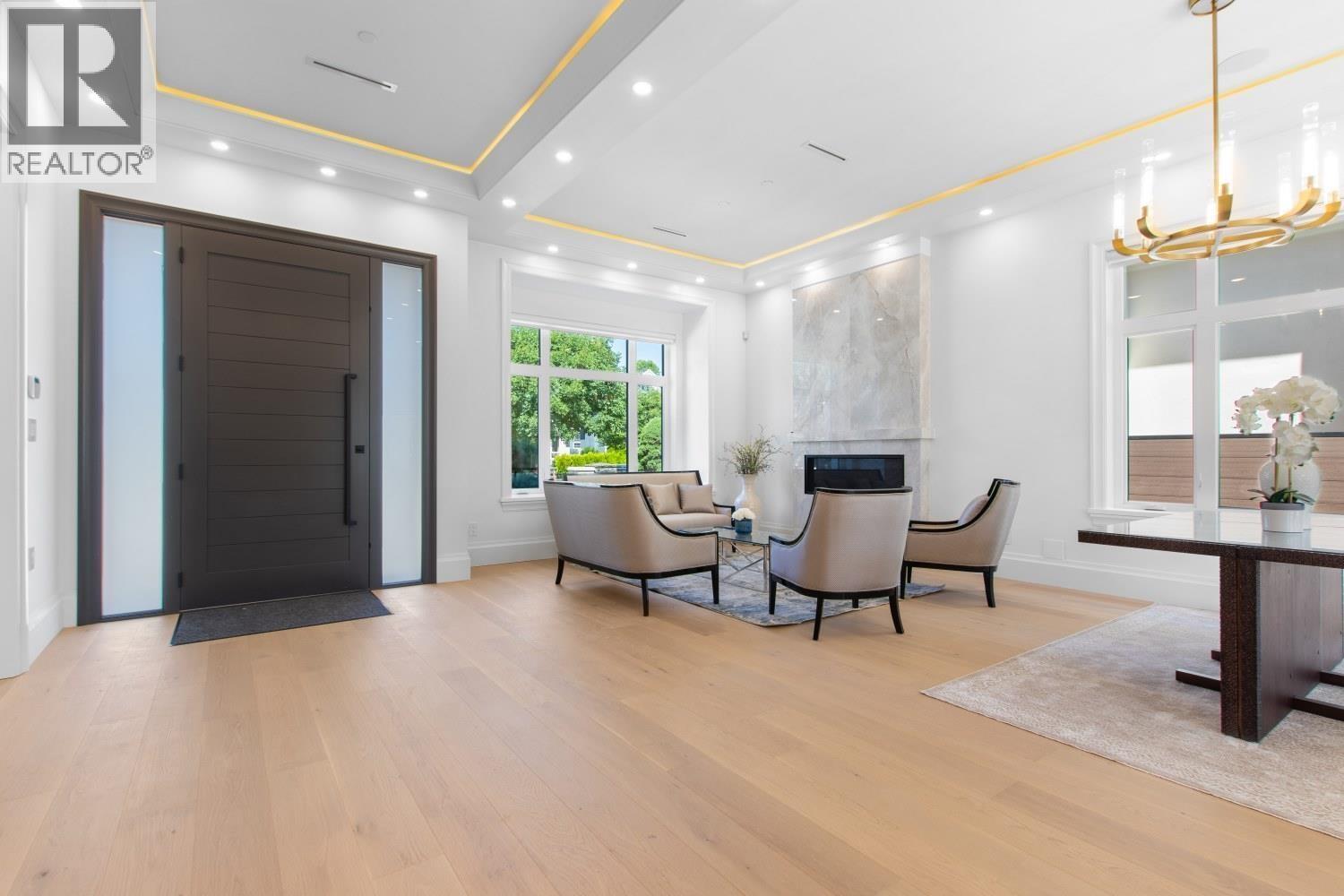 2246 W 20th Avenue, Vancouver, British Columbia  V6L 1G3 - Photo 2 - R3078697