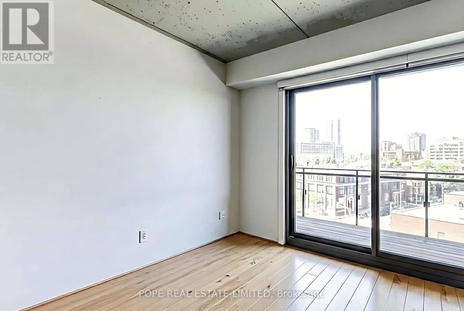 719 - 51 Trolley Crescent, Toronto, Ontario  M5A 0E9 - Photo 6 - C12689600