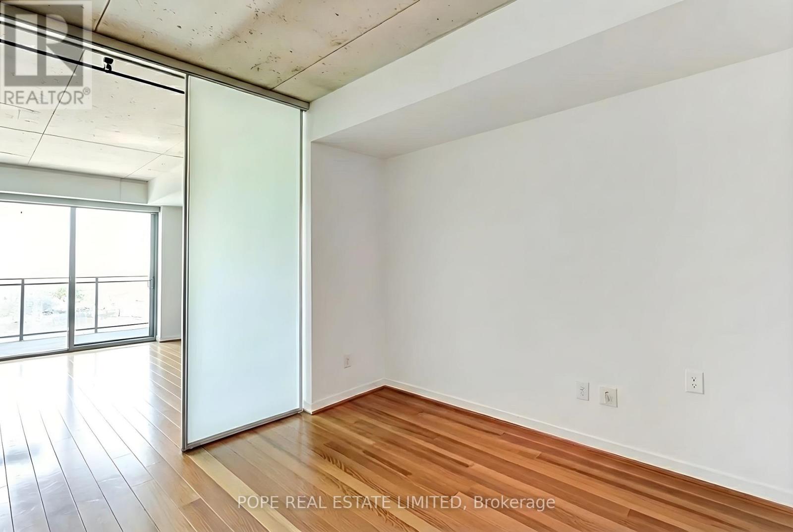 719 - 51 Trolley Crescent, Toronto, Ontario  M5A 0E9 - Photo 8 - C12689600