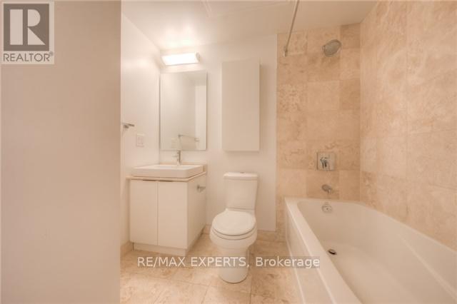 1204 - 14 York Street, Toronto, Ontario  M5J 0A9 - Photo 6 - C12689630