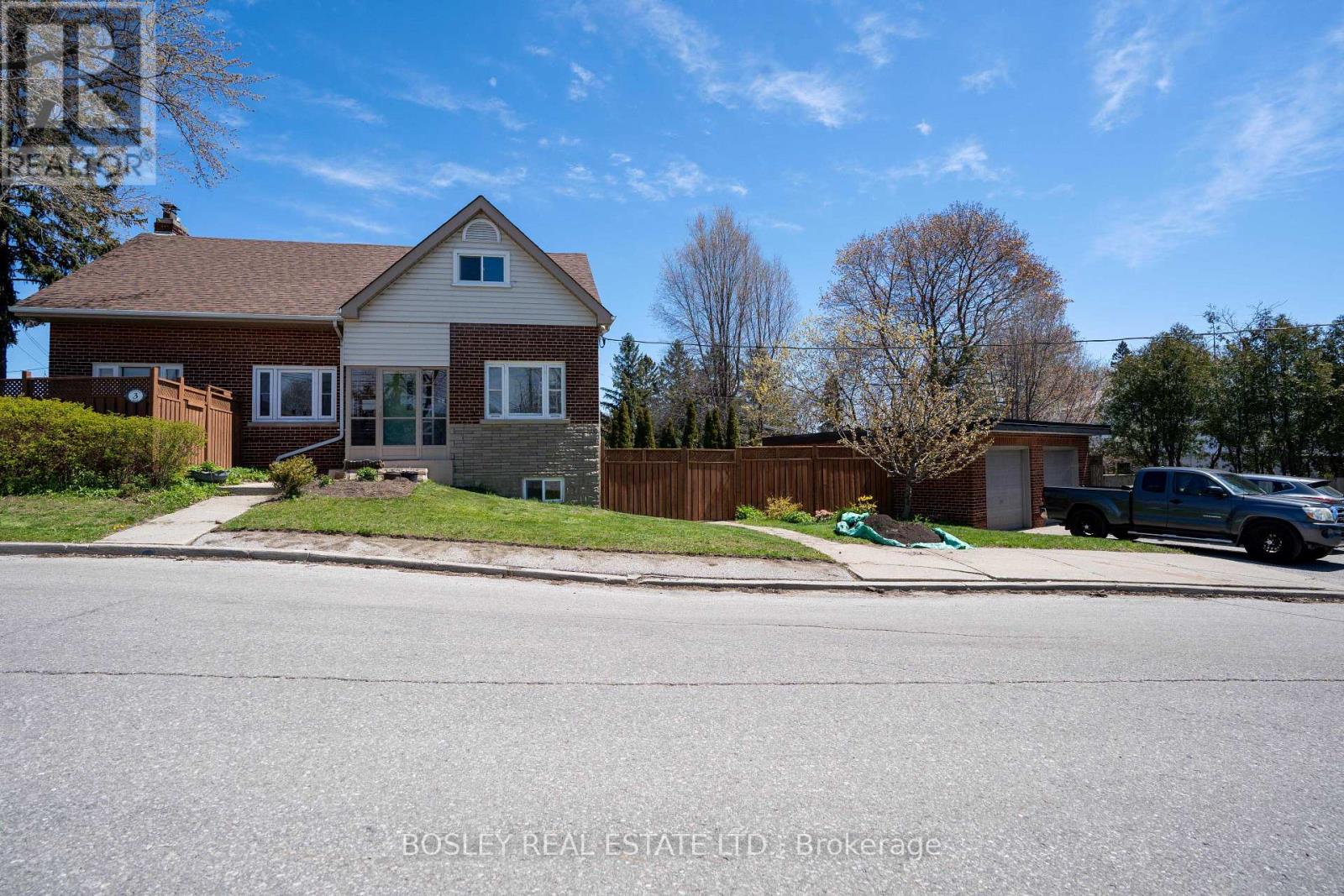 B - 3 Lakehurst Drive, Toronto, Ontario  M1N 1G7 - Photo 1 - E12689602