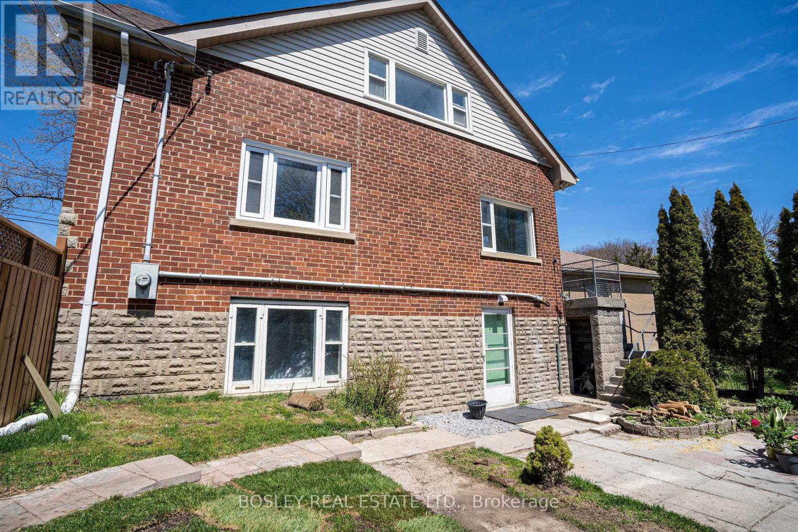 B - 3 Lakehurst Drive, Toronto, Ontario  M1N 1G7 - Photo 2 - E12689602