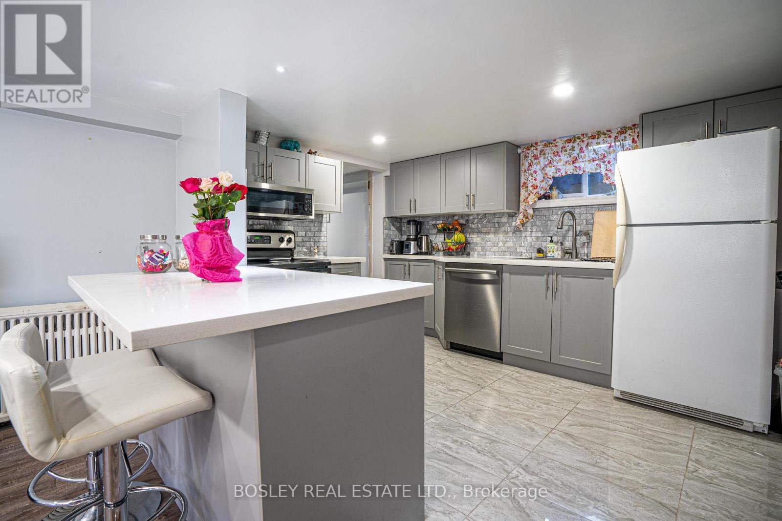 B - 3 Lakehurst Drive, Toronto, Ontario  M1N 1G7 - Photo 3 - E12689602