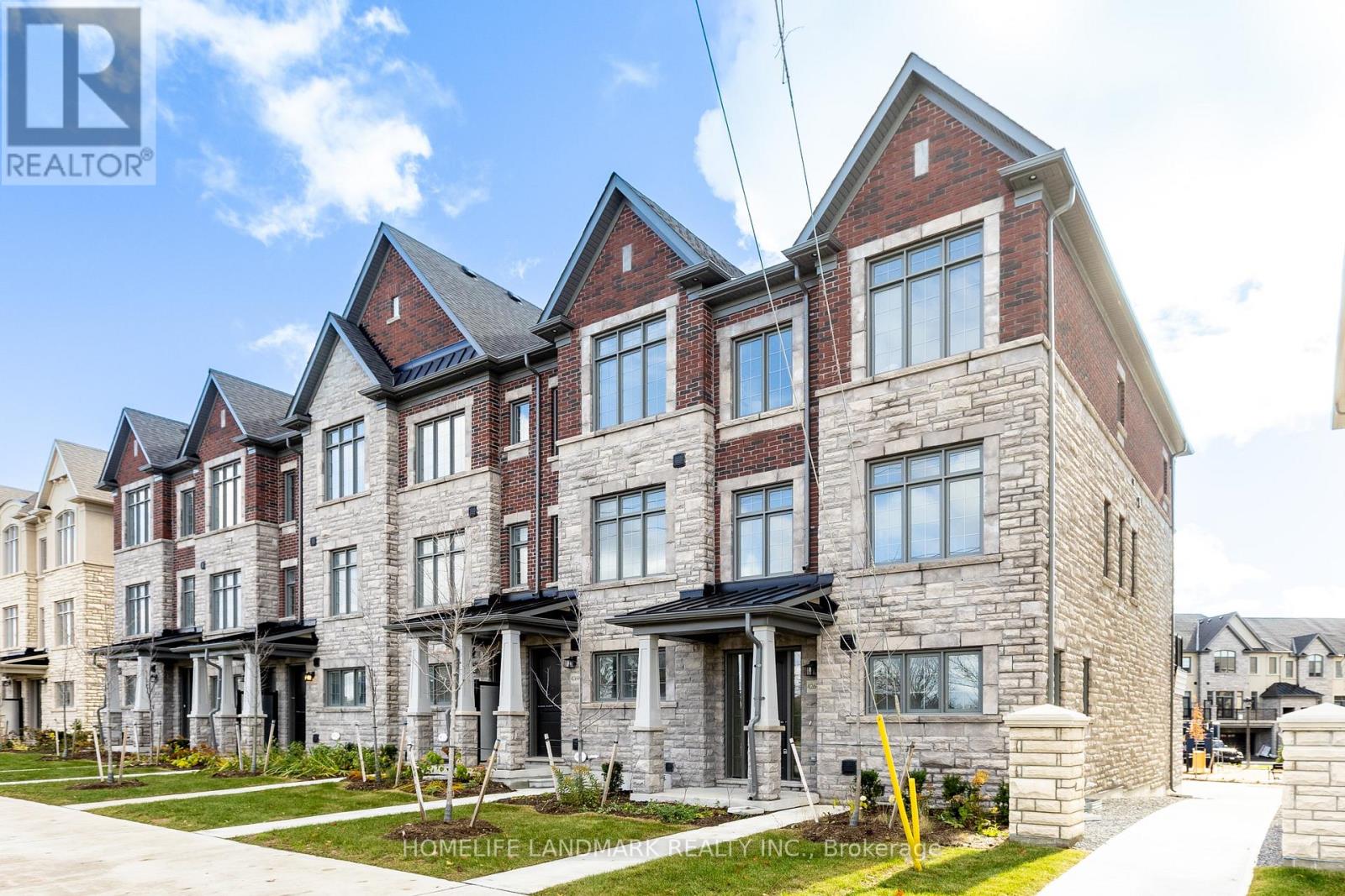 4267 Major Mackenzie Drive, Markham, Ontario  L6C 3L5 - Photo 6 - N12689610