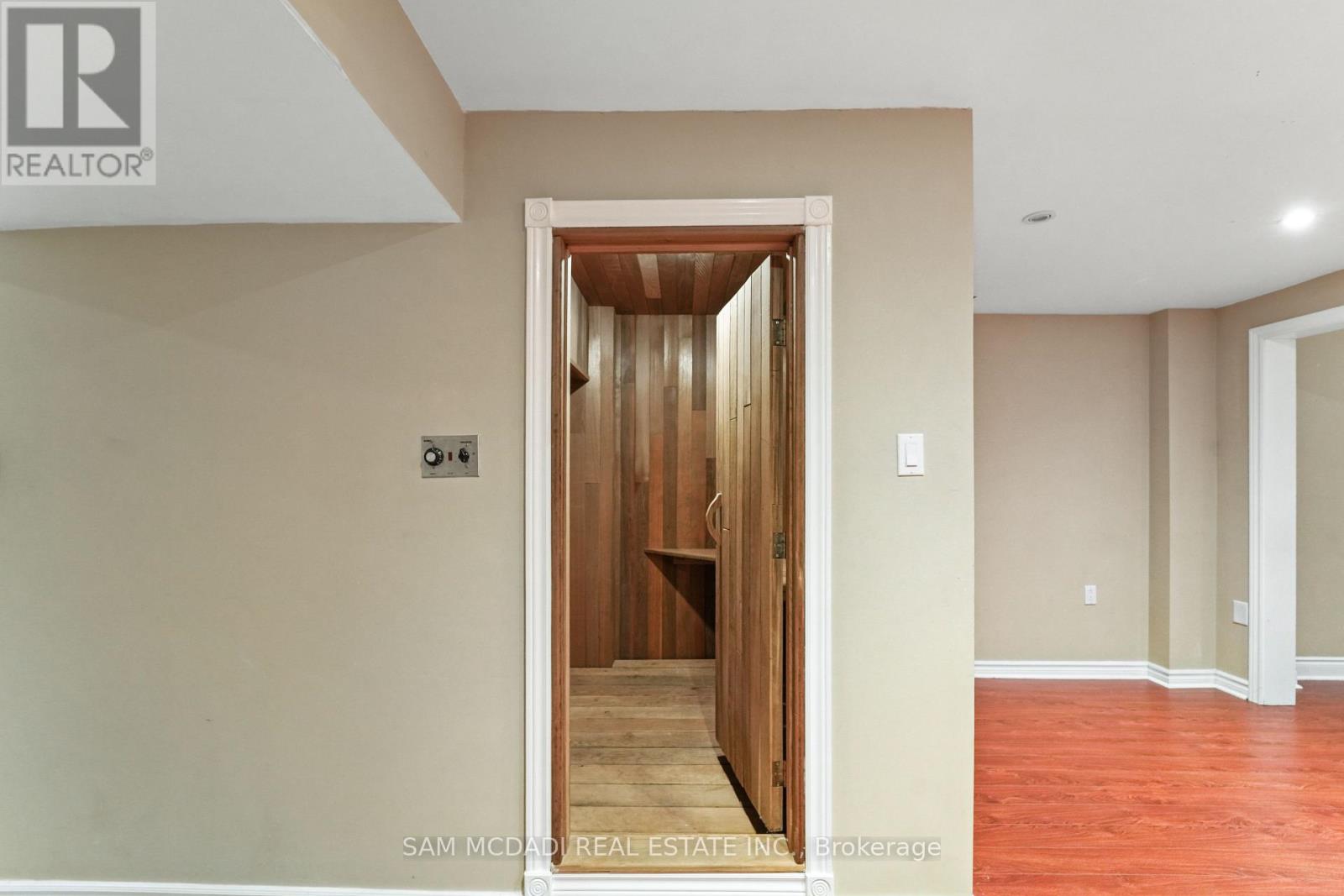 4873 Forest Hill Drive, Mississauga, Ontario  L5M 5B1 - Photo 35 - W12689622