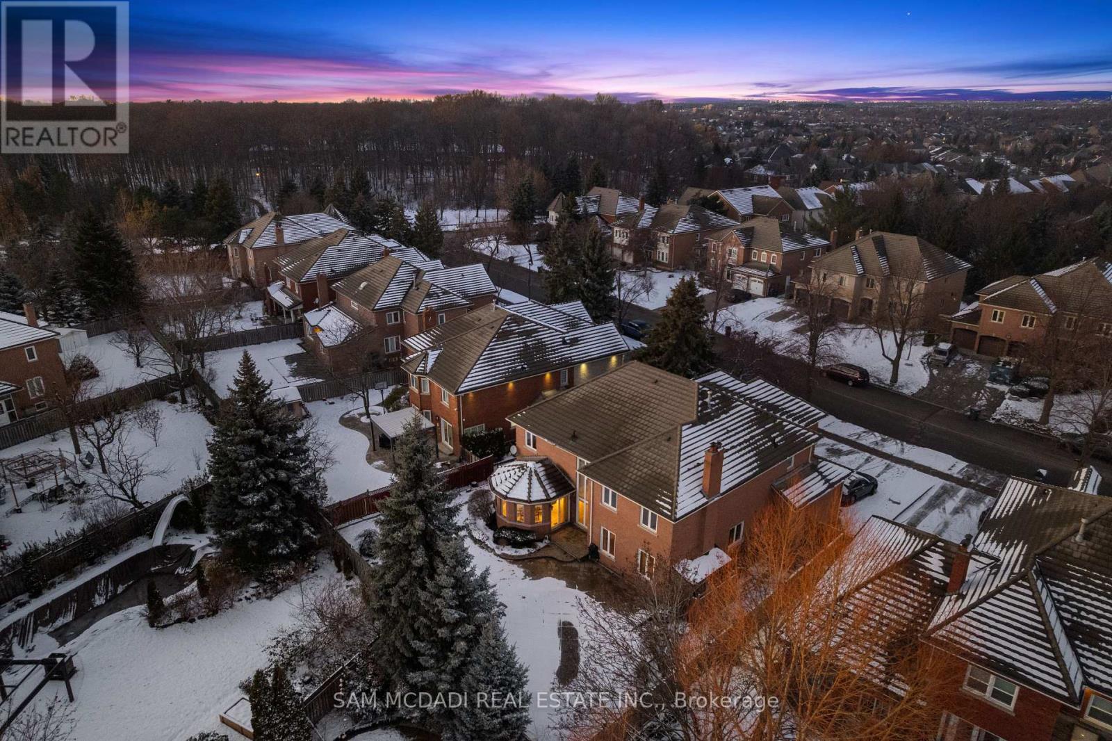 4873 Forest Hill Drive, Mississauga, Ontario  L5M 5B1 - Photo 43 - W12689622