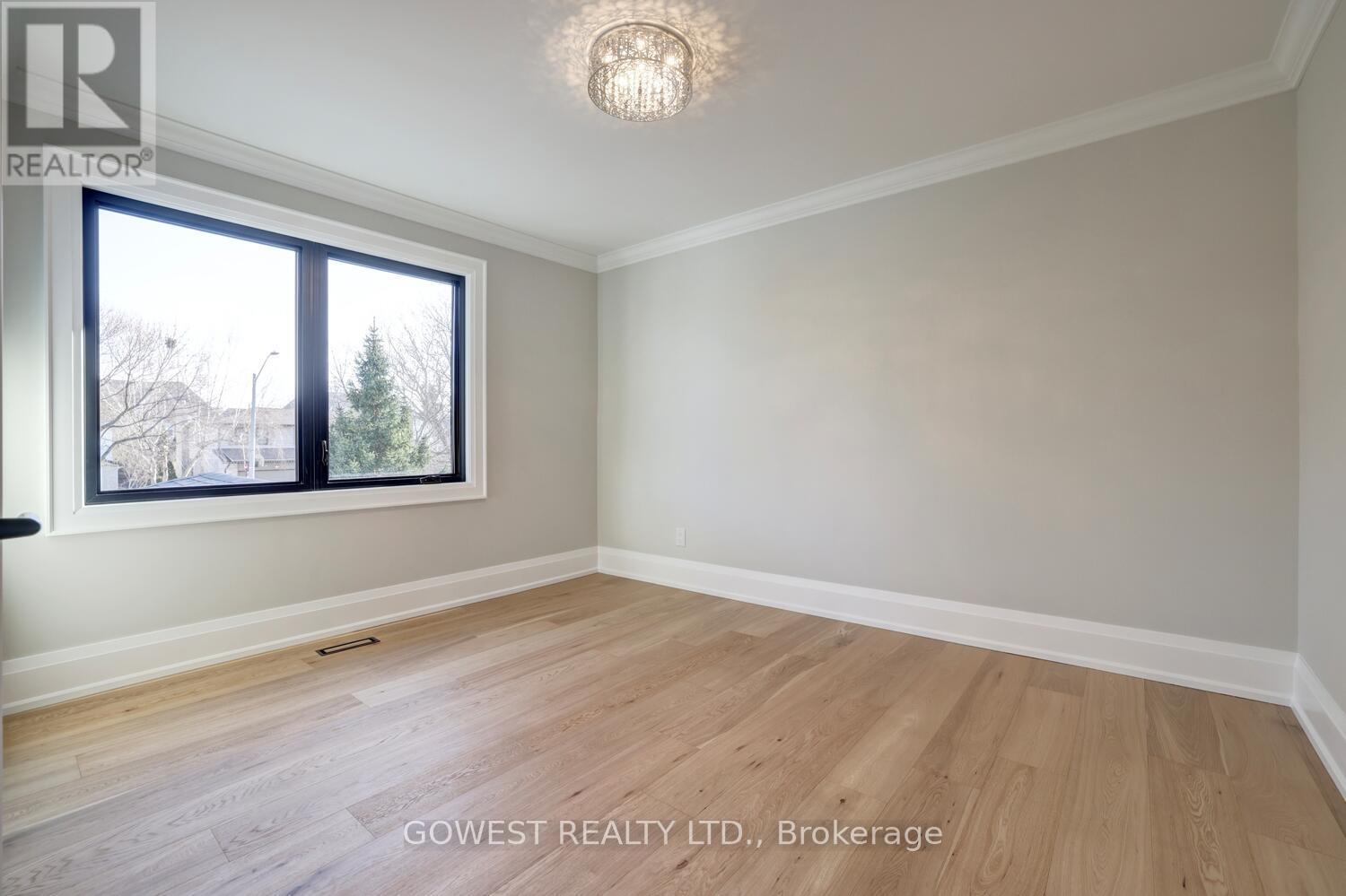 981 Valdese Drive, Mississauga, Ontario  L5C 2Z5 - Photo 33 - W12689624