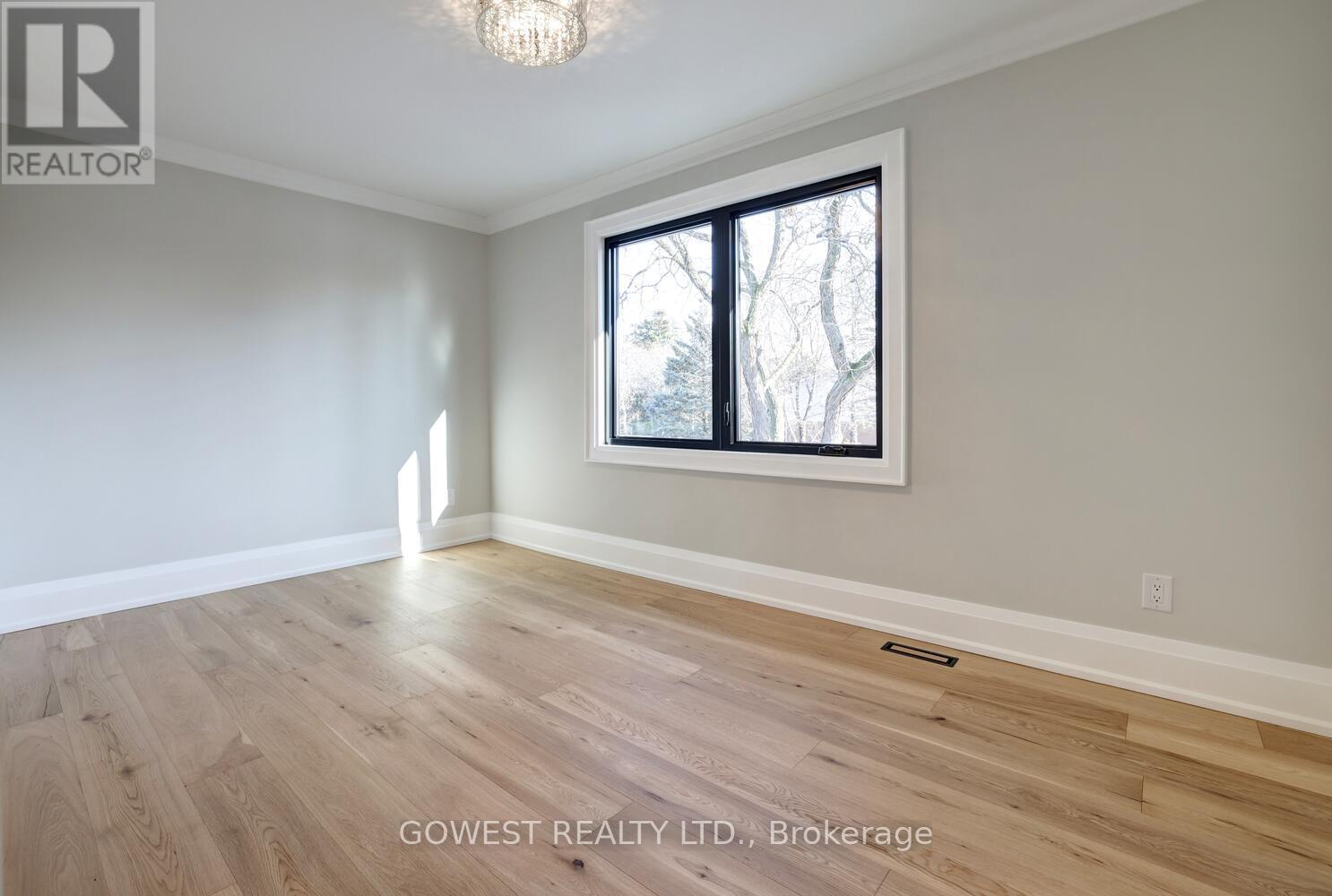 981 Valdese Drive, Mississauga, Ontario  L5C 2Z5 - Photo 35 - W12689624