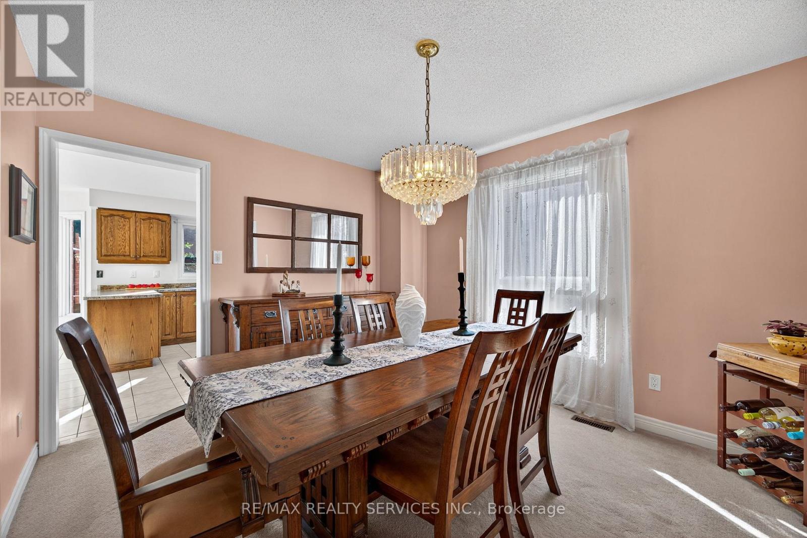 31 Gardenia Way, Caledon, Ontario  L7C 1B1 - Photo 12 - W12689640