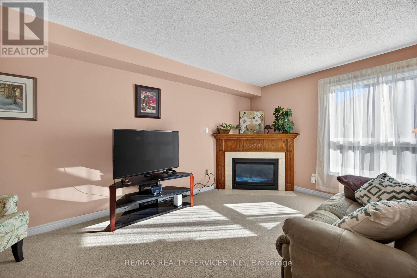 31 Gardenia Way, Caledon, Ontario  L7C 1B1 - Photo 19 - W12689640
