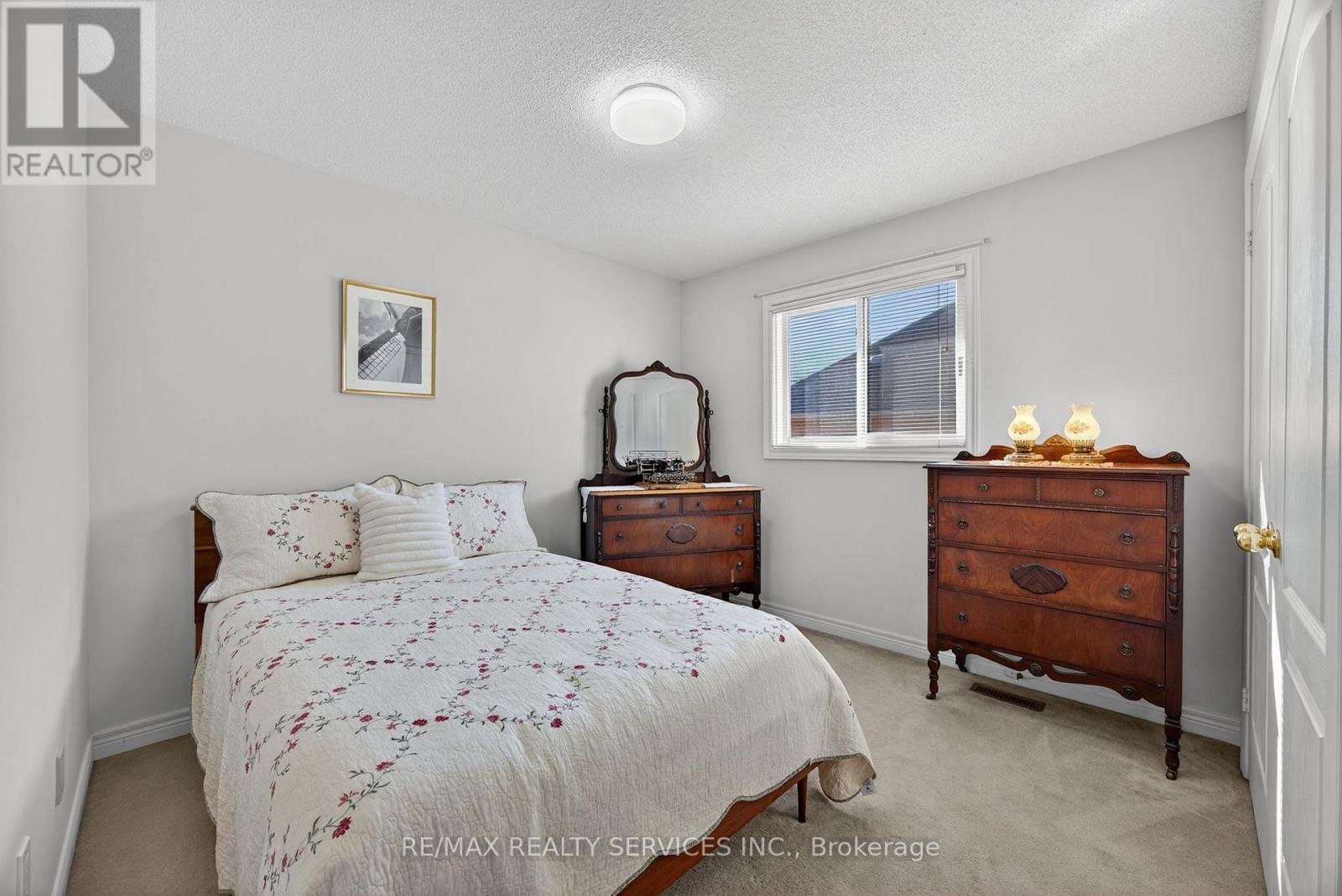 31 Gardenia Way, Caledon, Ontario  L7C 1B1 - Photo 28 - W12689640