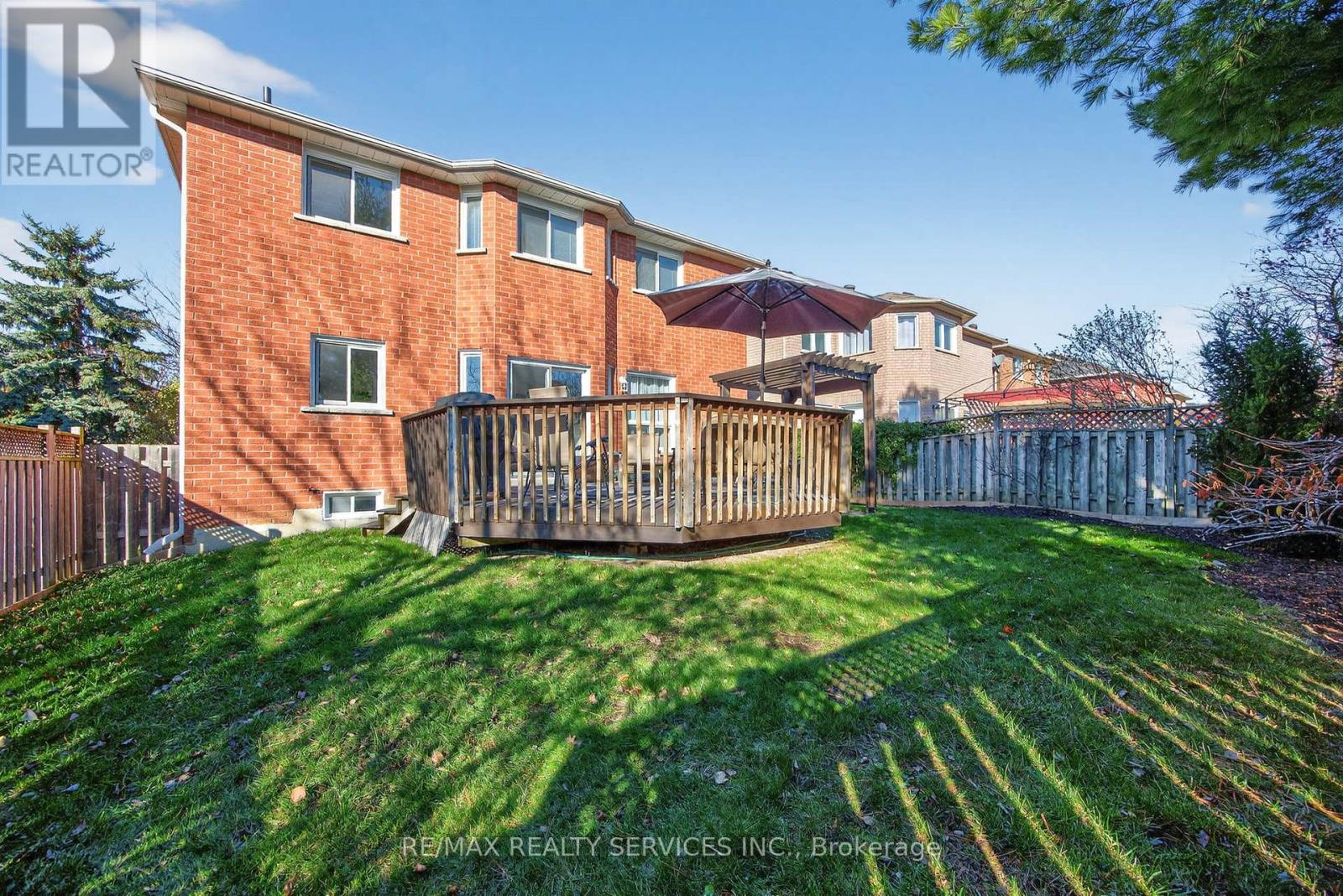 31 Gardenia Way, Caledon, Ontario  L7C 1B1 - Photo 46 - W12689640