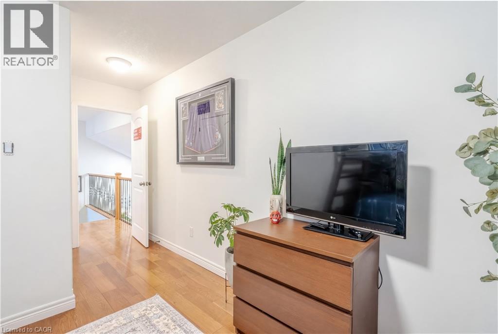 17 Krieghoff Drive, Hamilton, Ontario  L9B 2L4 - Photo 29 - 40797866