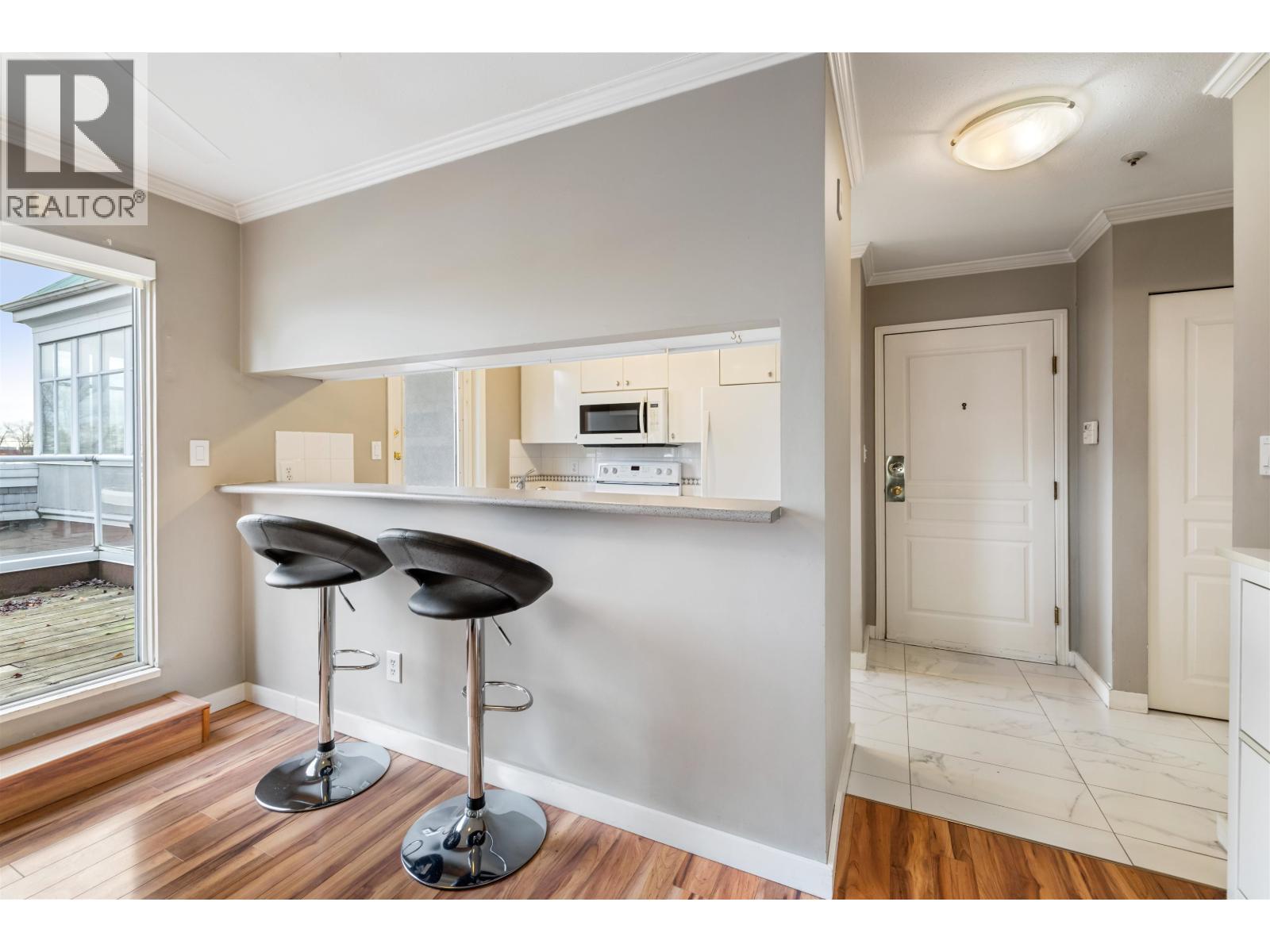 407 8460 Jellicoe Street, Vancouver, British Columbia  V5S 4S8 - Photo 6 - R3078067