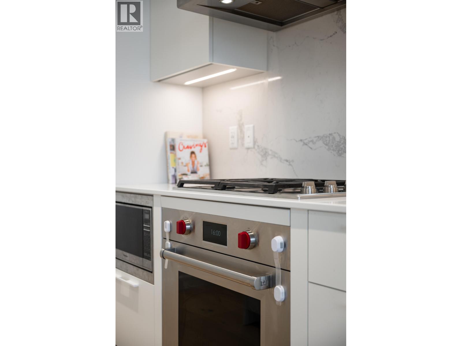 3602 6699 Dunblane Avenue, Burnaby, British Columbia  V5H 0J8 - Photo 3 - R3078594