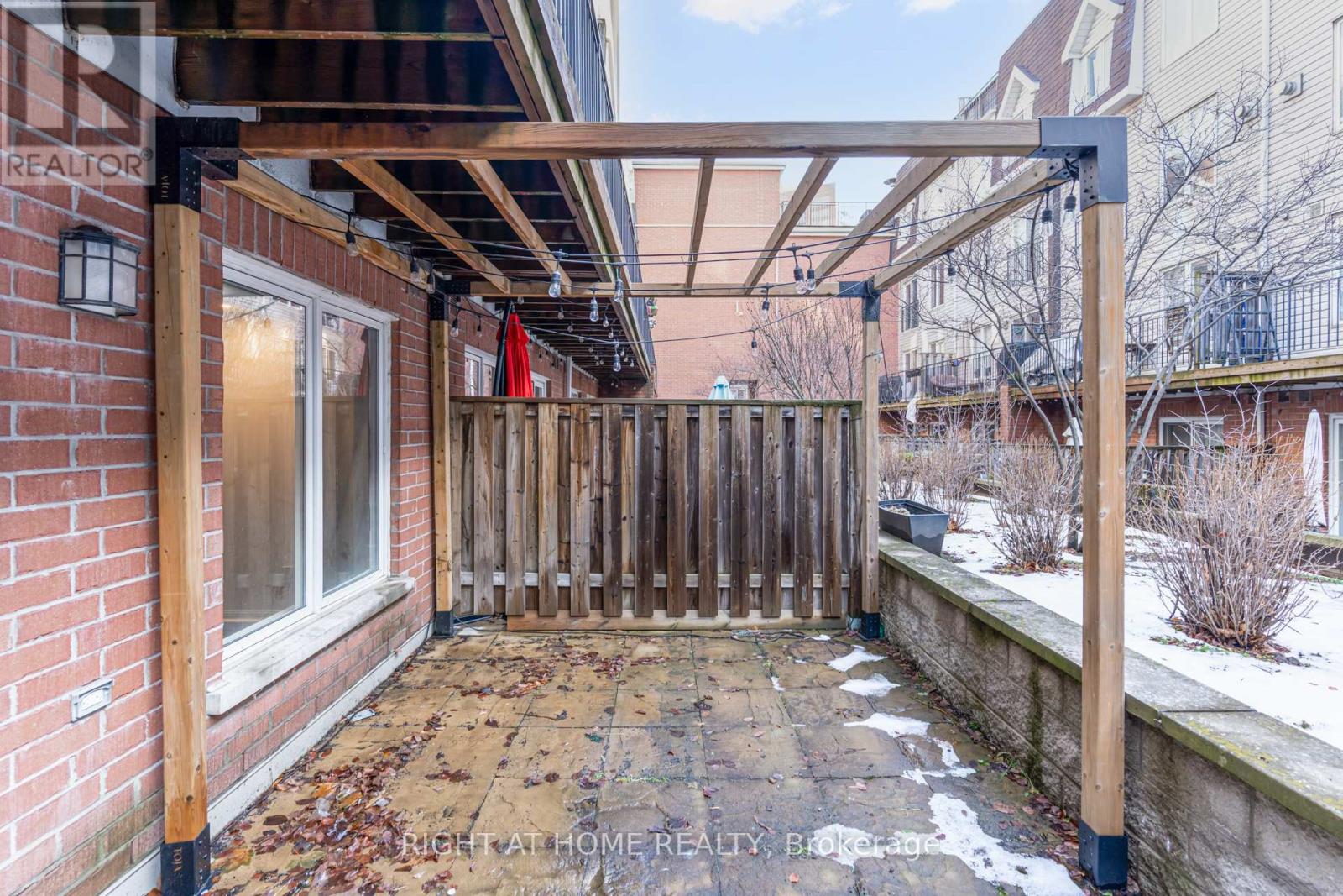 918 - 16 Laidlaw Street, Toronto, Ontario  M6K 1X2 - Photo 28 - W12686314