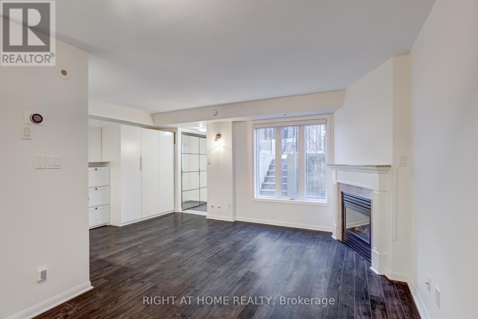 918 - 16 Laidlaw Street, Toronto, Ontario  M6K 1X2 - Photo 12 - W12686314