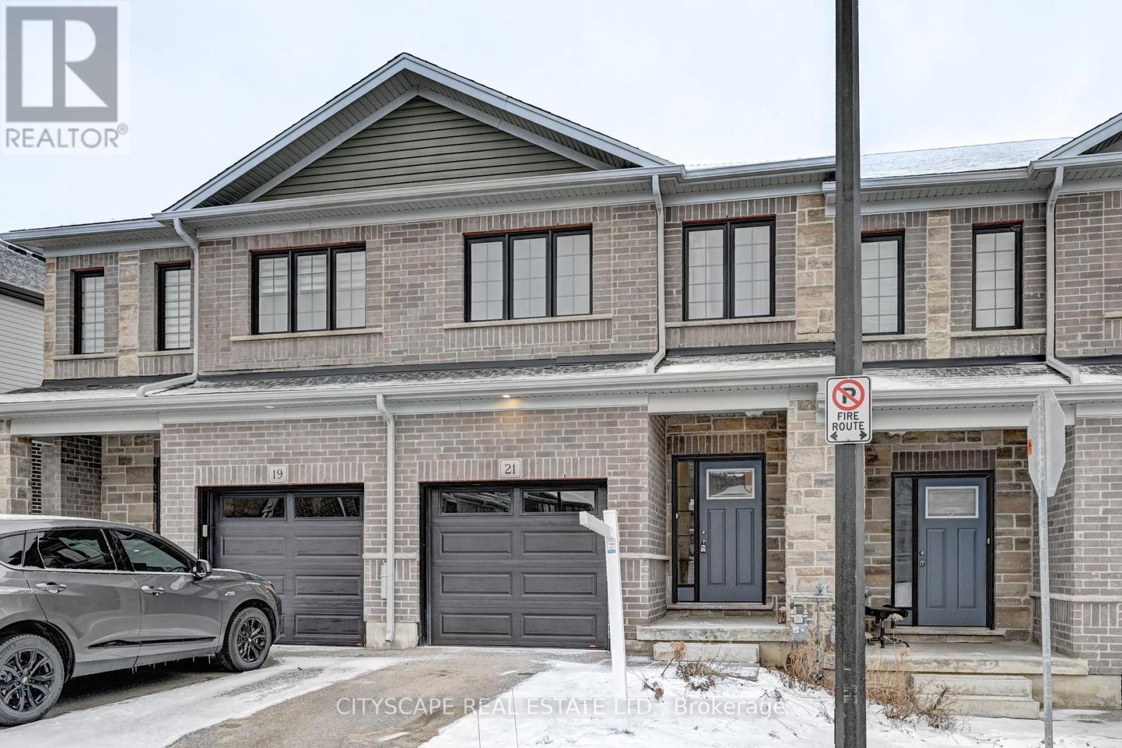 21 WOODEDGE CIRCLE, Kitchener, Ontario