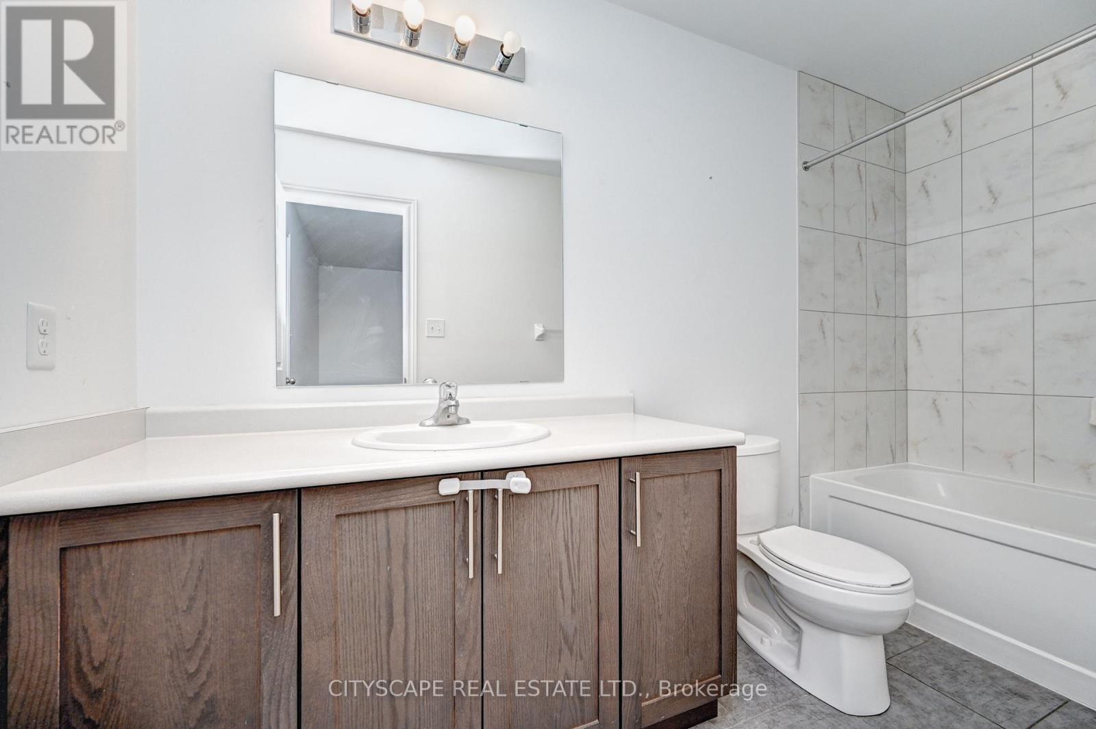 21 Woodedge Circle, Kitchener, Ontario  N2R 0P8 - Photo 29 - X12681114