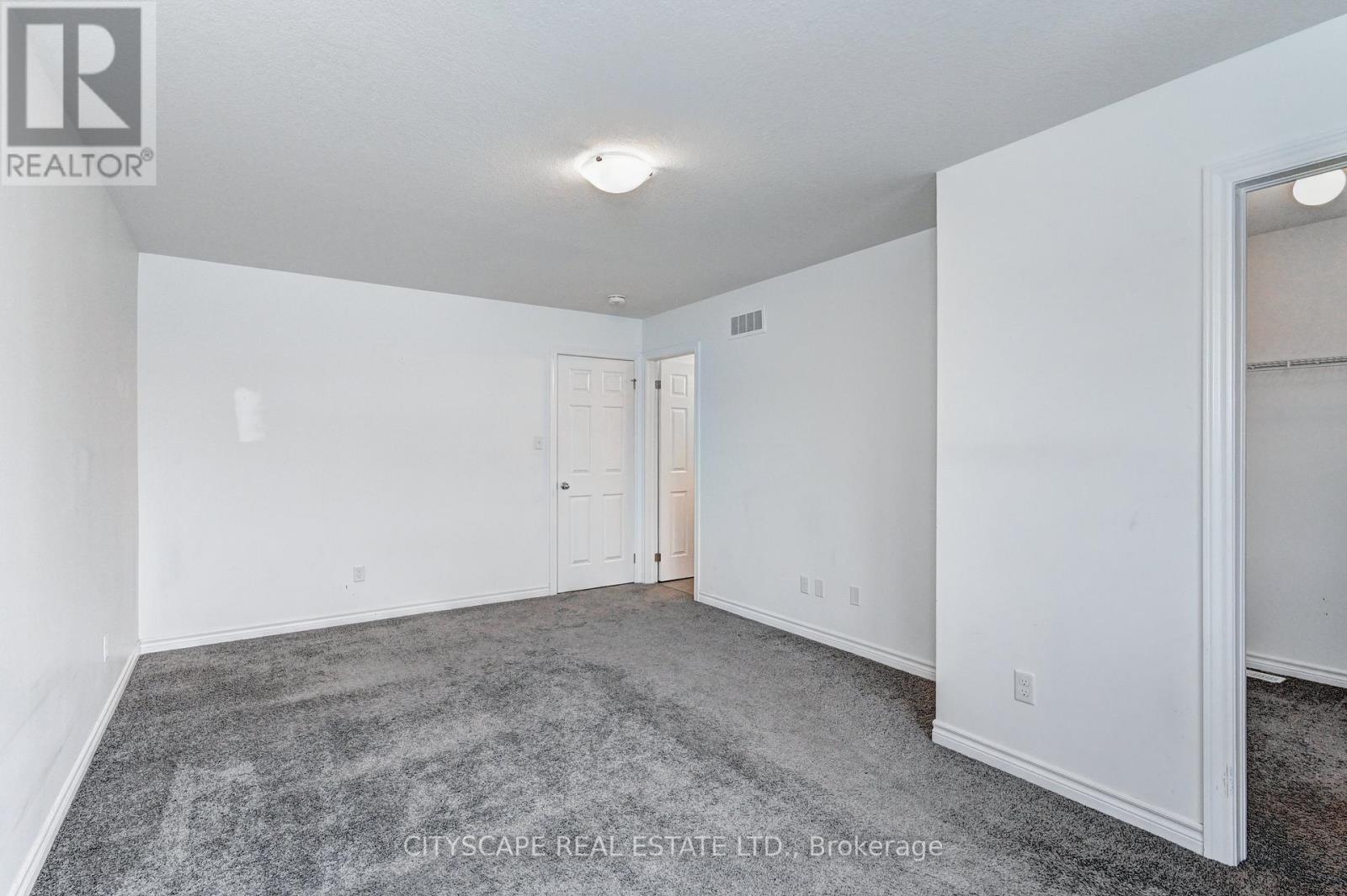 21 Woodedge Circle, Kitchener, Ontario  N2R 0P8 - Photo 26 - X12681114