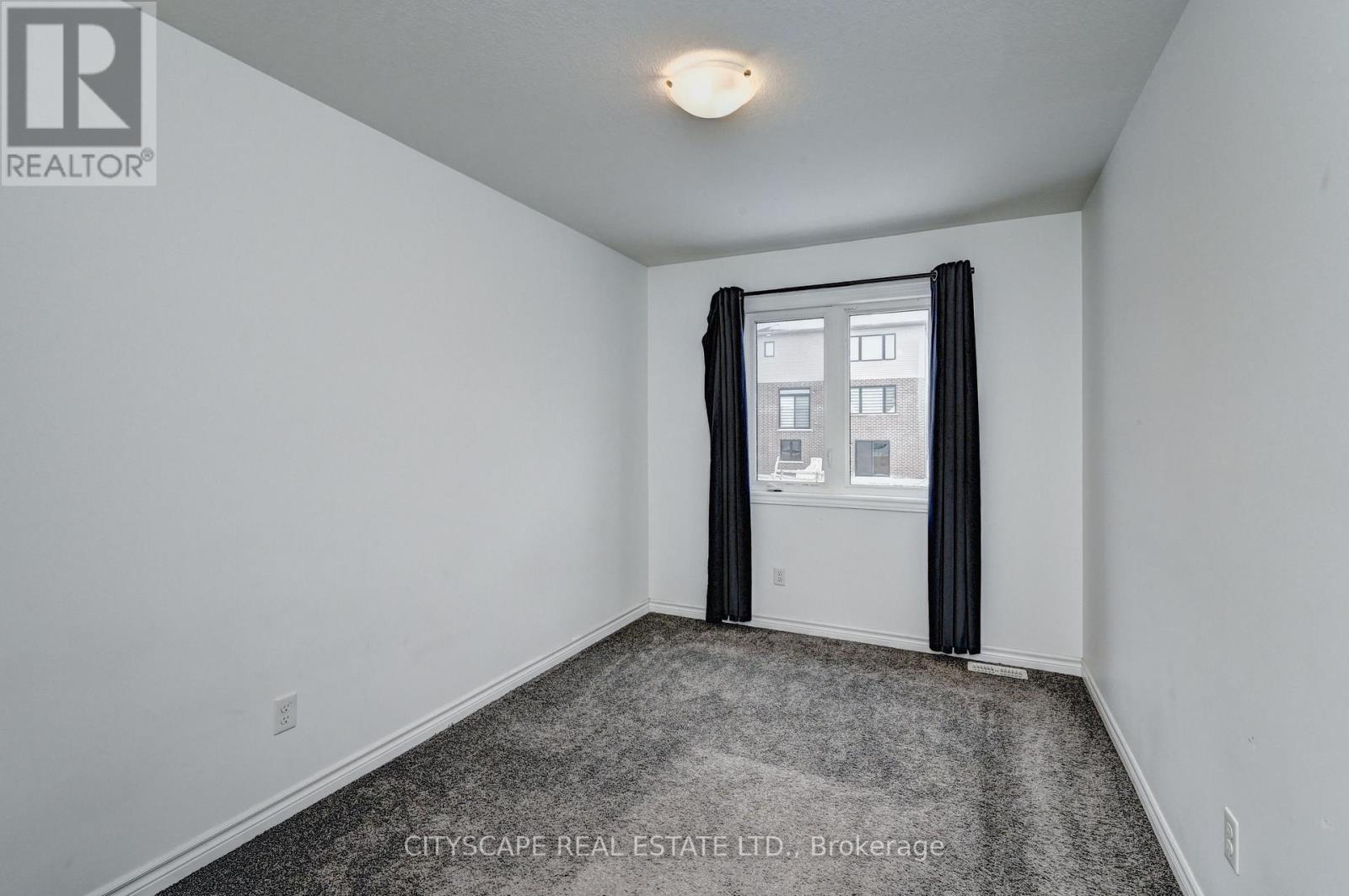 21 Woodedge Circle, Kitchener, Ontario  N2R 0P8 - Photo 32 - X12681114